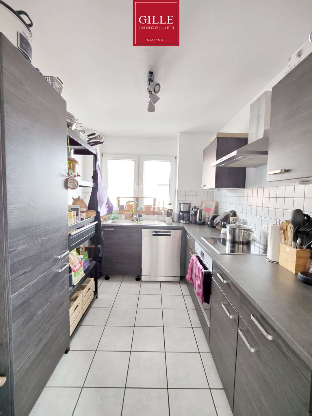 Ansicht 11 von: Kaarst-Holzbüttgen: Helle u. großzügige 3-Zim.Whg mit Balkon, Tageslichtbad, Gäste-WC u. Carport