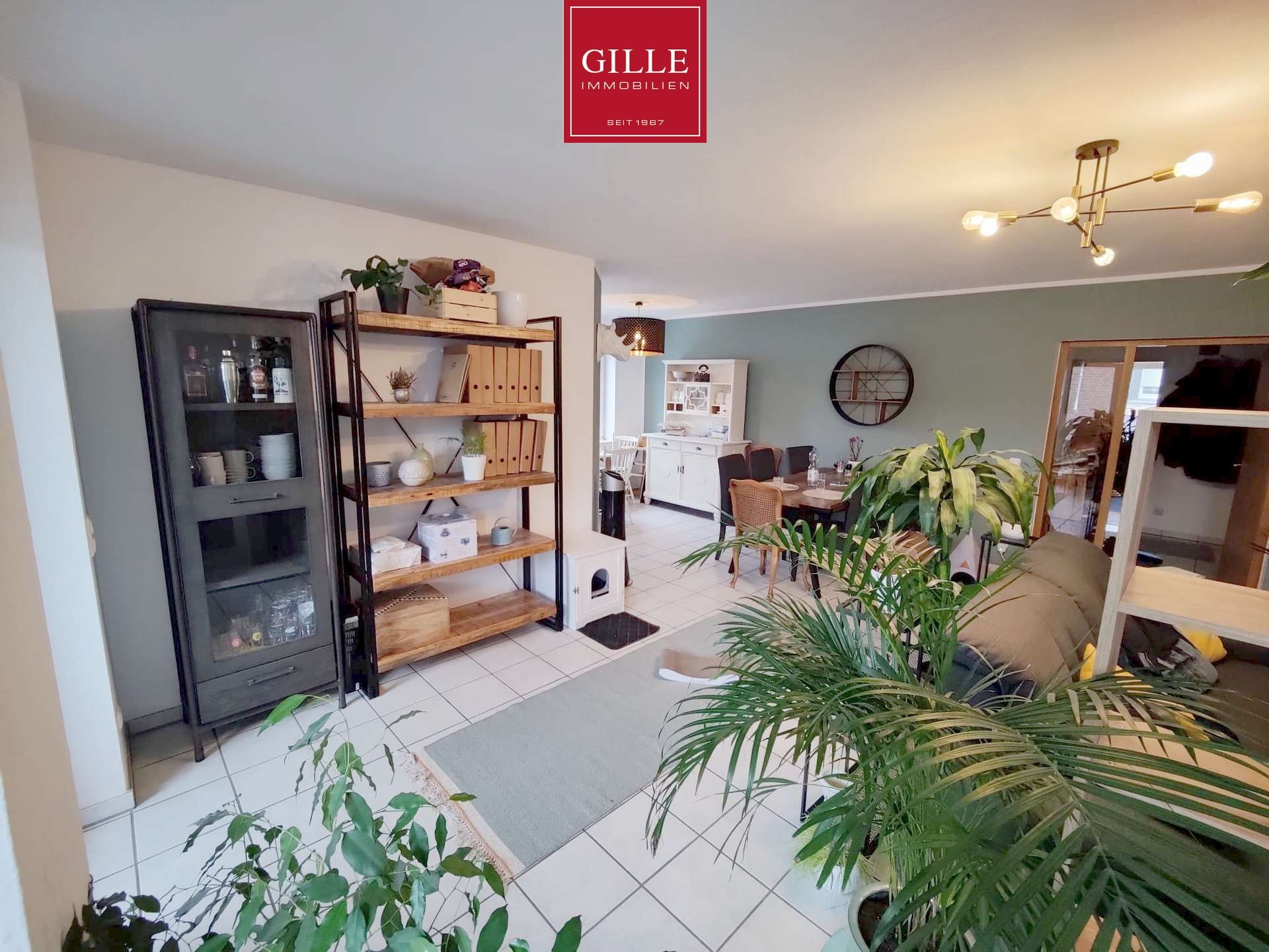 Ansicht 6 von: Kaarst-Holzbüttgen: Helle u. großzügige 3-Zim.Whg mit Balkon, Tageslichtbad, Gäste-WC u. Carport