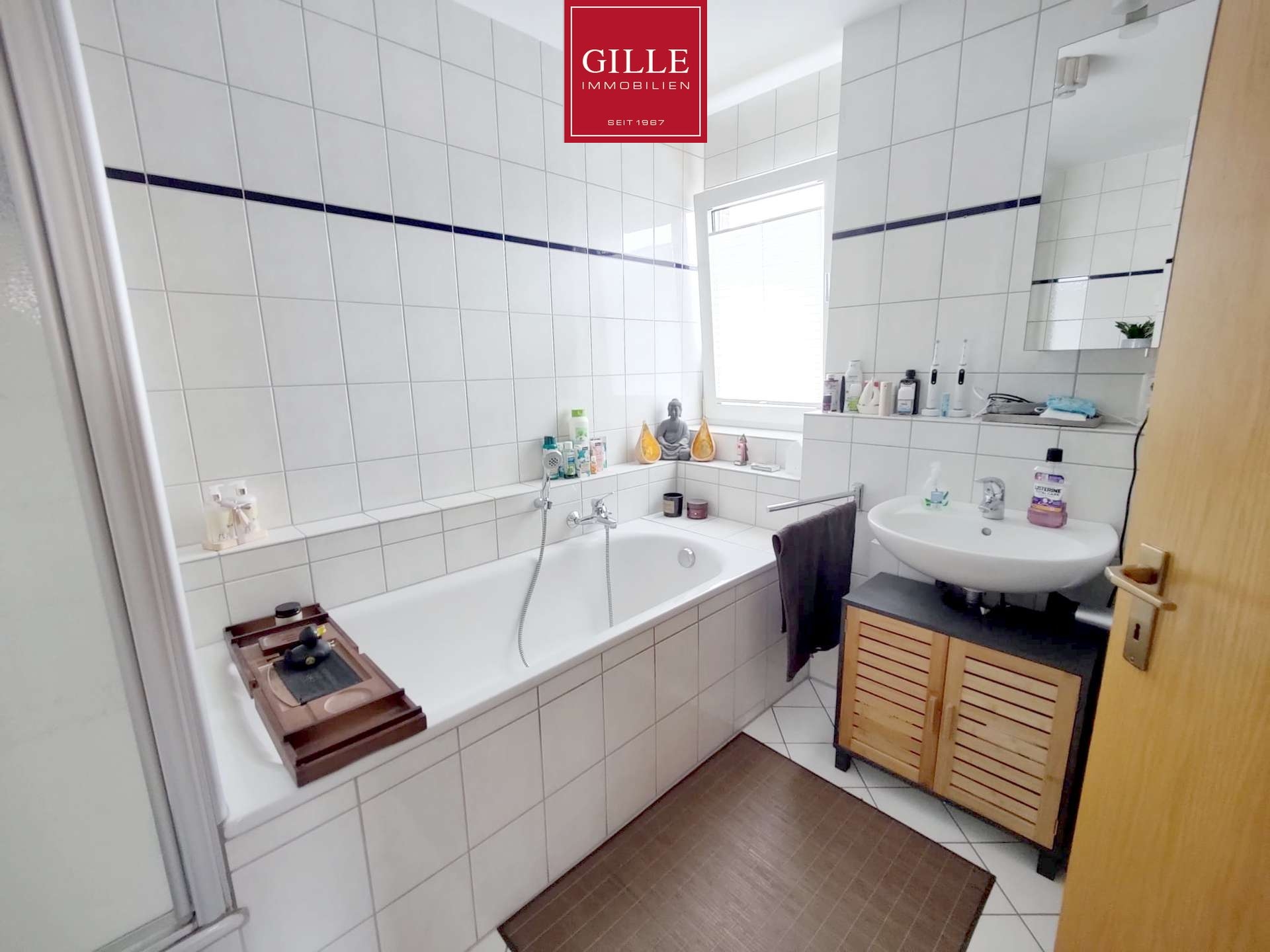 Ansicht 15 von: Kaarst-Holzbüttgen: Helle u. großzügige 3-Zim.Whg mit Balkon, Tageslichtbad, Gäste-WC u. Carport