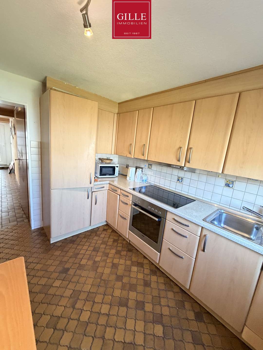 Ansicht 9 von: Grevenbroich -Gustorf: Großes 1- bis 2-Familienhaus mit 8 Zimmern, 2 Bädern, Garten u. Garage / frei