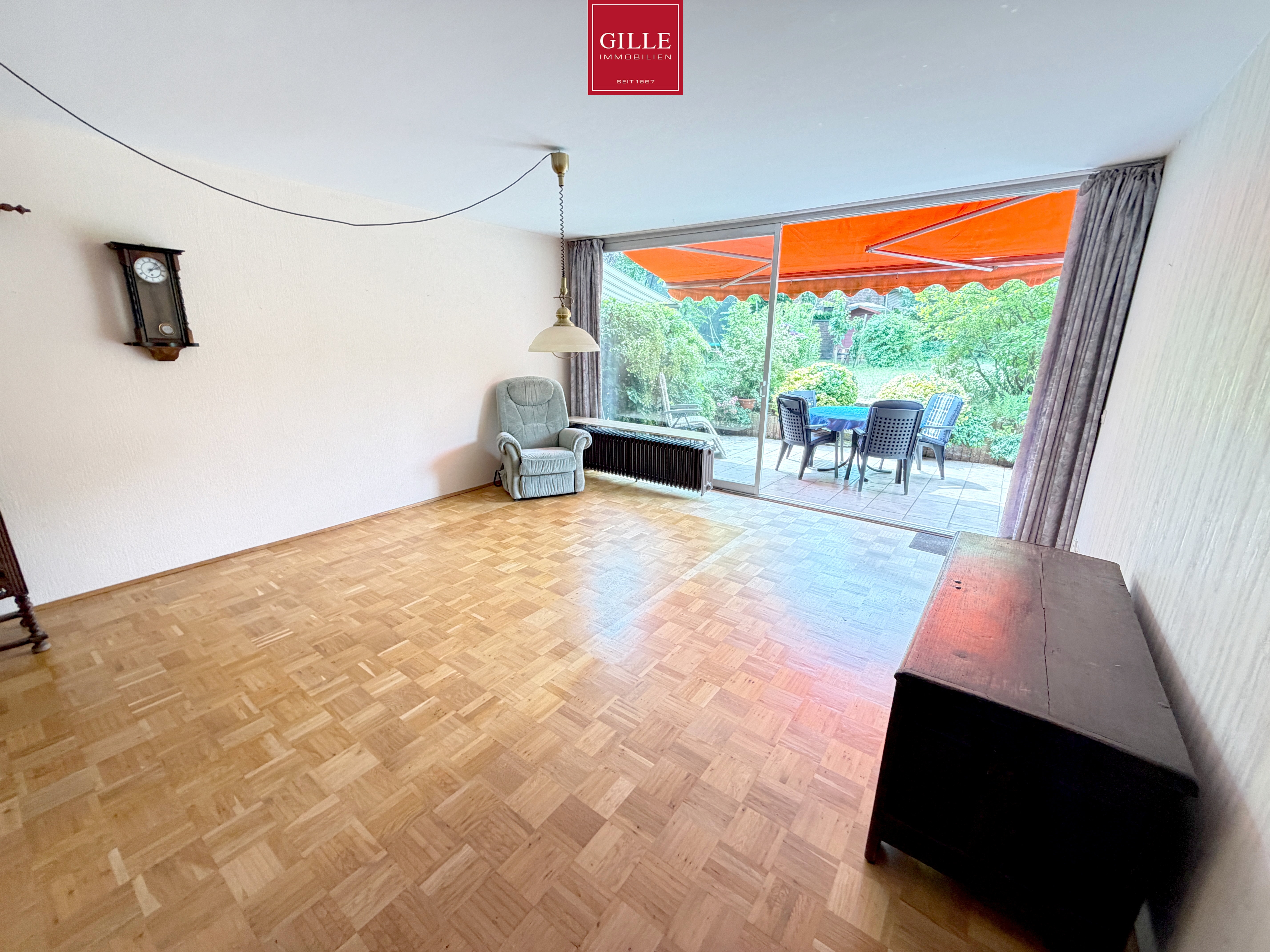 Ansicht 20 von: Familienfreundliches Reihenmittelhaus mit Split-Level-Architektur, Garage und Garten in NE-Rosellen