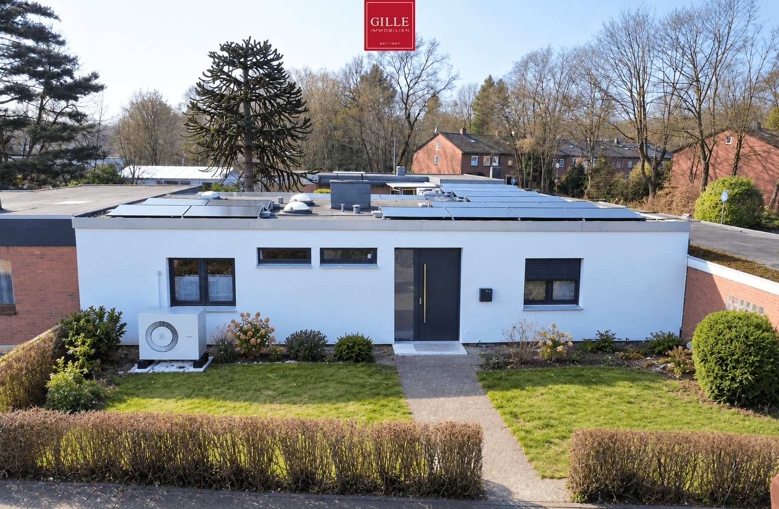 Modernisierter Bungalow mit großzügigem Raumangebot in ruhiger Wohnlage von Neuss-Selikum