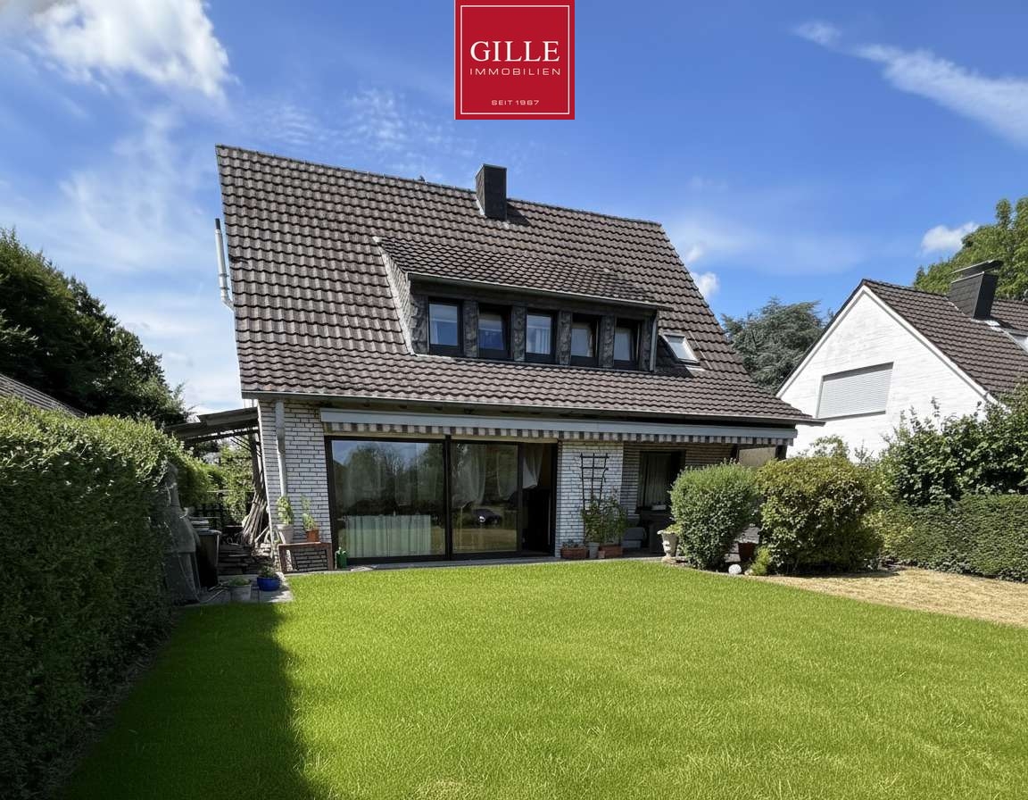 Neuss-Nixhütter Weg: Seltenheit! 4-Zimmer EG-Wohnung in Zweifamilienhaus mit großem Garten