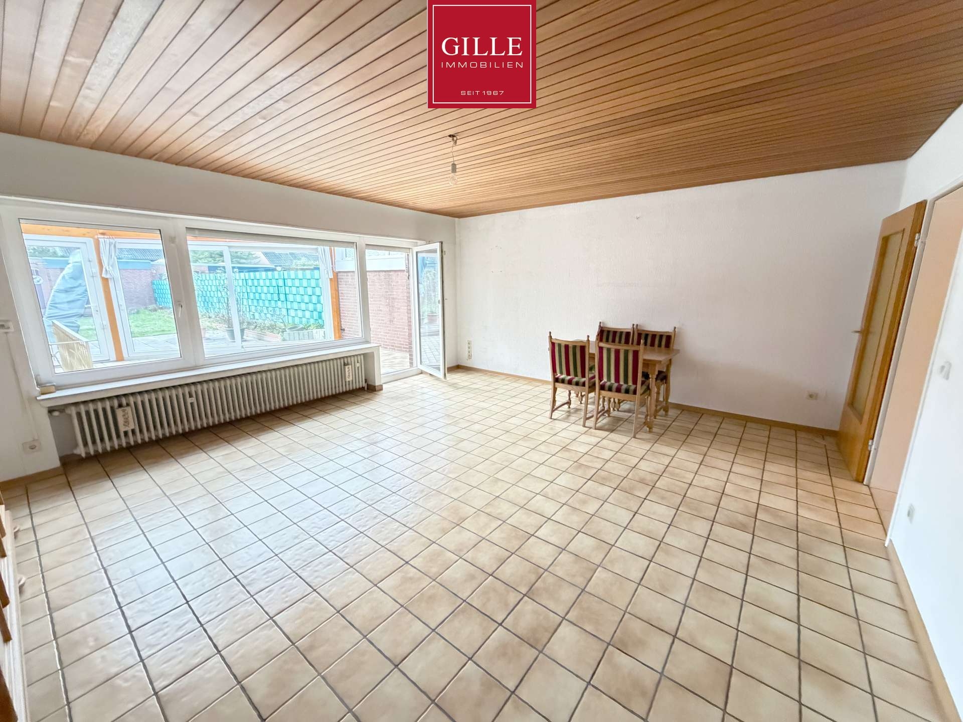 Ansicht 10 von: Gepflegtes Einfamilienhaus mit Wintergarten, großem Garten, Garage und kleiner Werkstatt, frei !!!