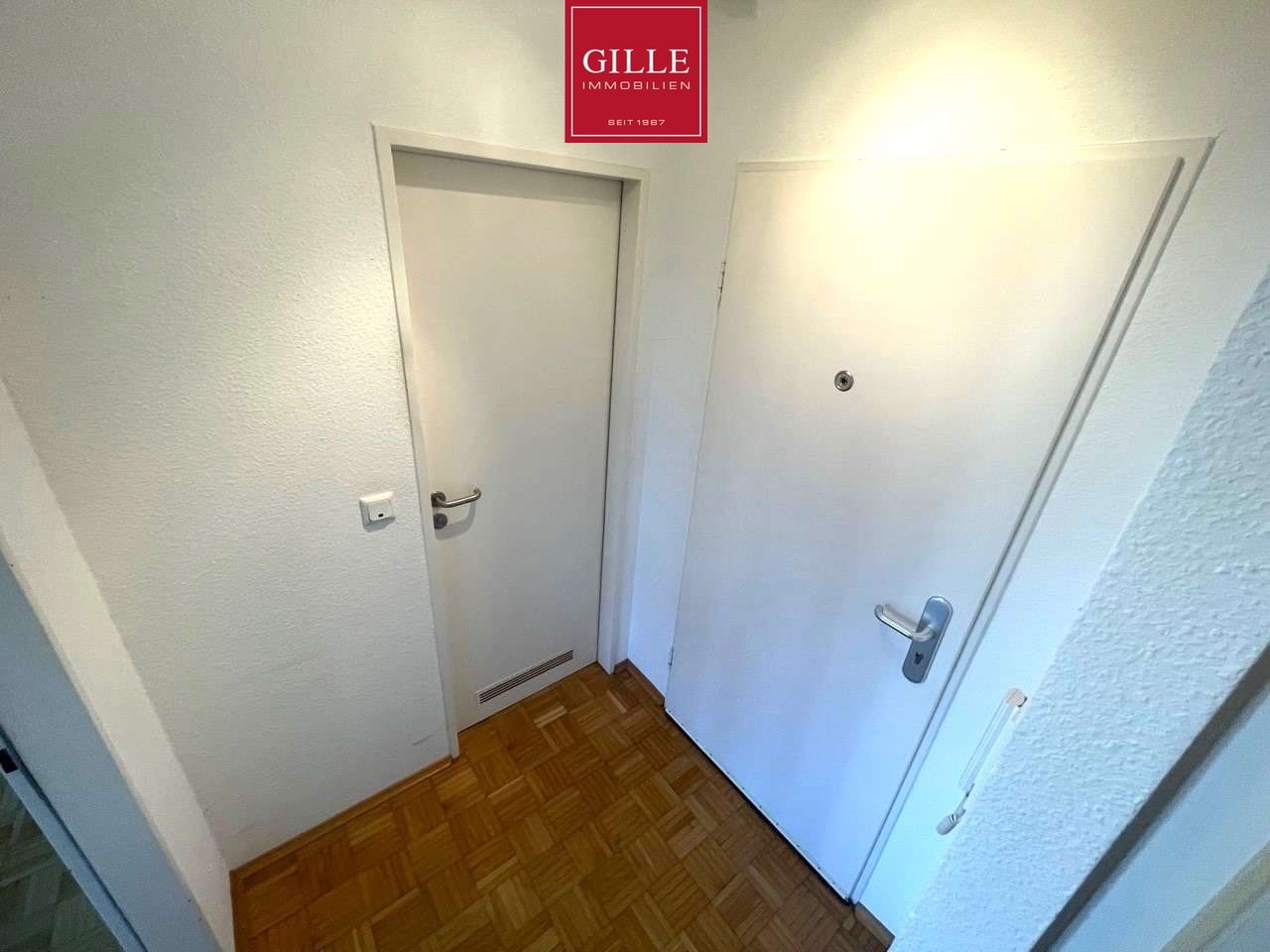 Ansicht 5 von: Neuss-Furth: Helles u. modernes Apartment mit EBK, Wannenbad u. TG-Stellplatz