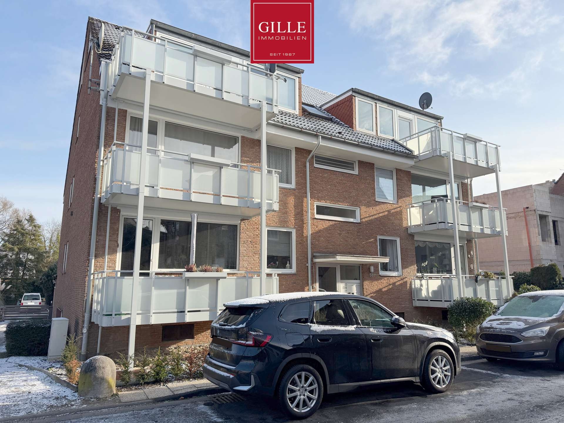 Neuss-Hoisten: 3-Zimmer-Maisonettewhg. im Dachgeschoss mit Loggia und Tageslichtbad in ruhiger Lage