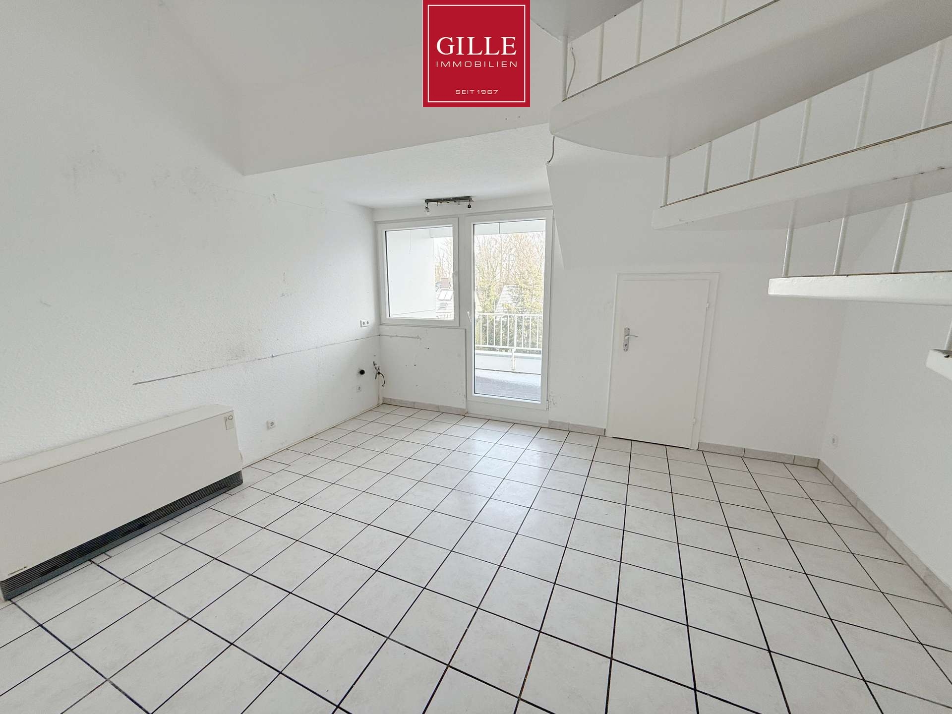 Ansicht 4 von: Neuss-Hoisten: 3-Zimmer-Maisonettewhg. im Dachgeschoss mit Loggia und Tageslichtbad in ruhiger Lage