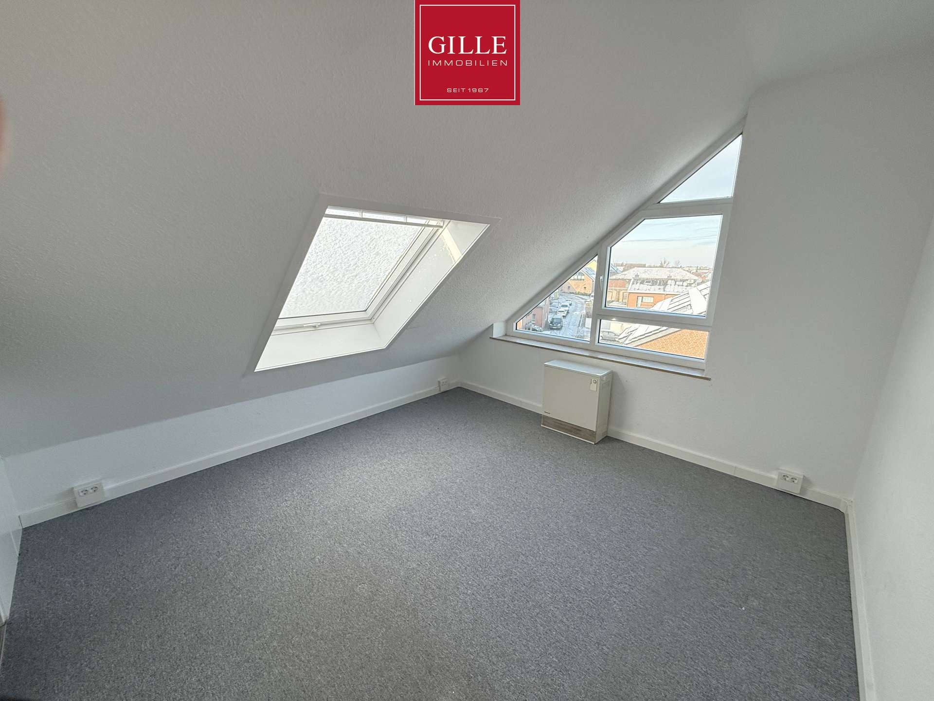 Ansicht 12 von: Neuss-Hoisten: 3-Zimmer-Maisonettewhg. im Dachgeschoss mit Loggia und Tageslichtbad in ruhiger Lage