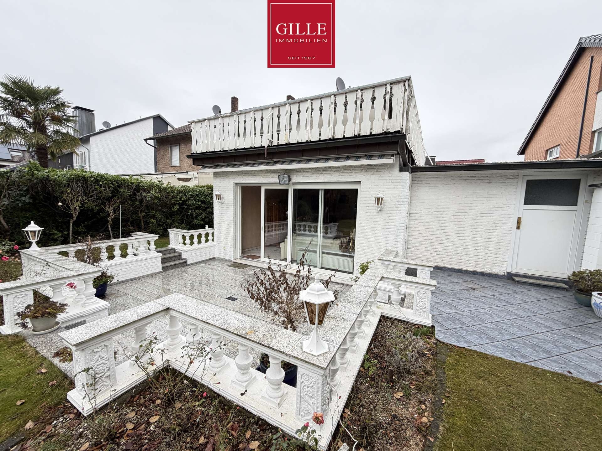 Ansicht 13 von: Große DHH in kinderfreundlicher, ruhiger Wohnlage-6 Zimmer, Einbauküche, toller Garten, Garage, frei