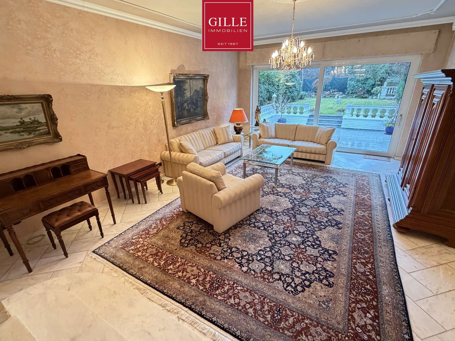 Ansicht 12 von: Große DHH in kinderfreundlicher, ruhiger Wohnlage-6 Zimmer, Einbauküche, toller Garten, Garage, frei