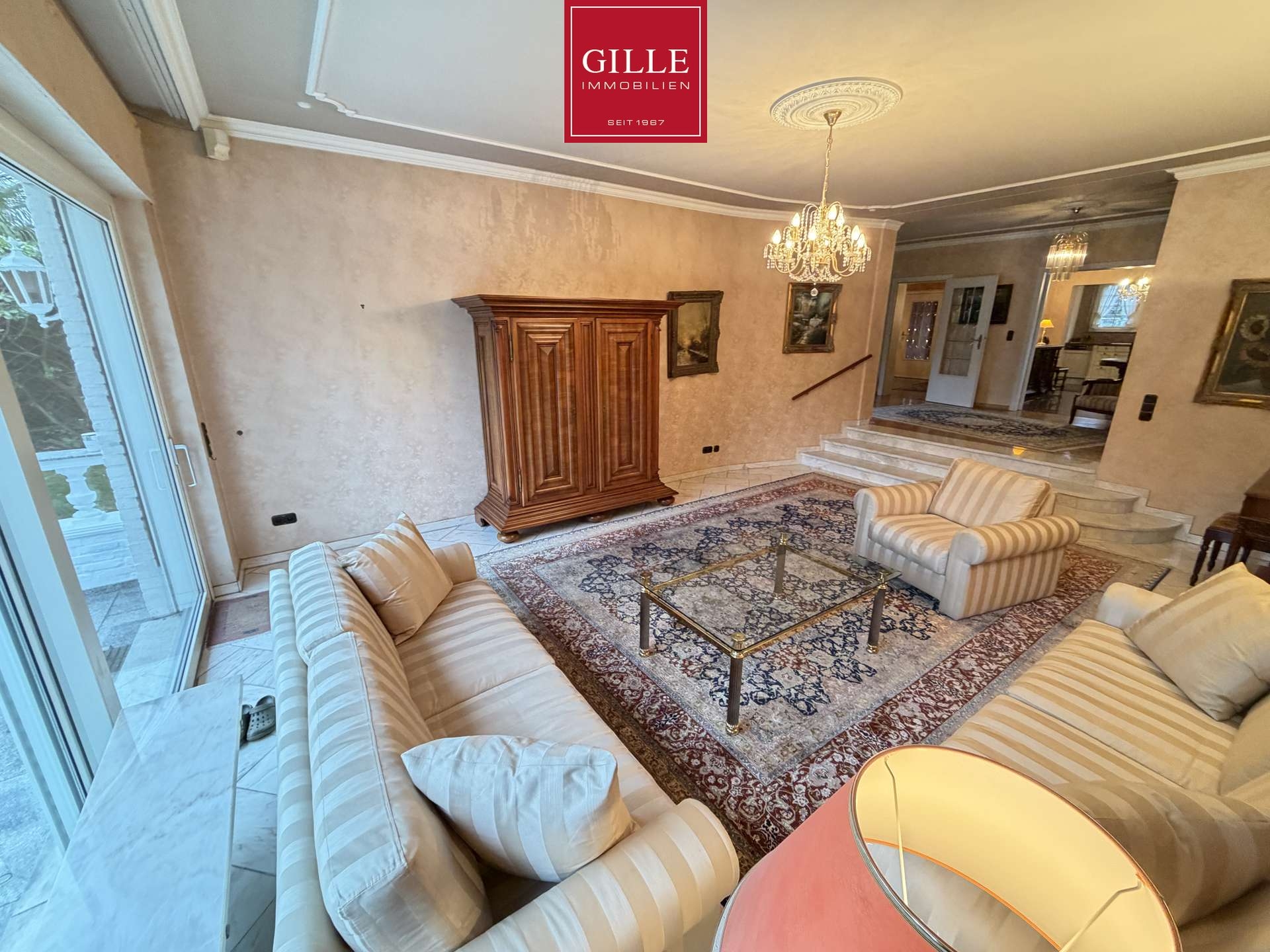 Ansicht 10 von: Große DHH in kinderfreundlicher, ruhiger Wohnlage-6 Zimmer, Einbauküche, toller Garten, Garage, frei