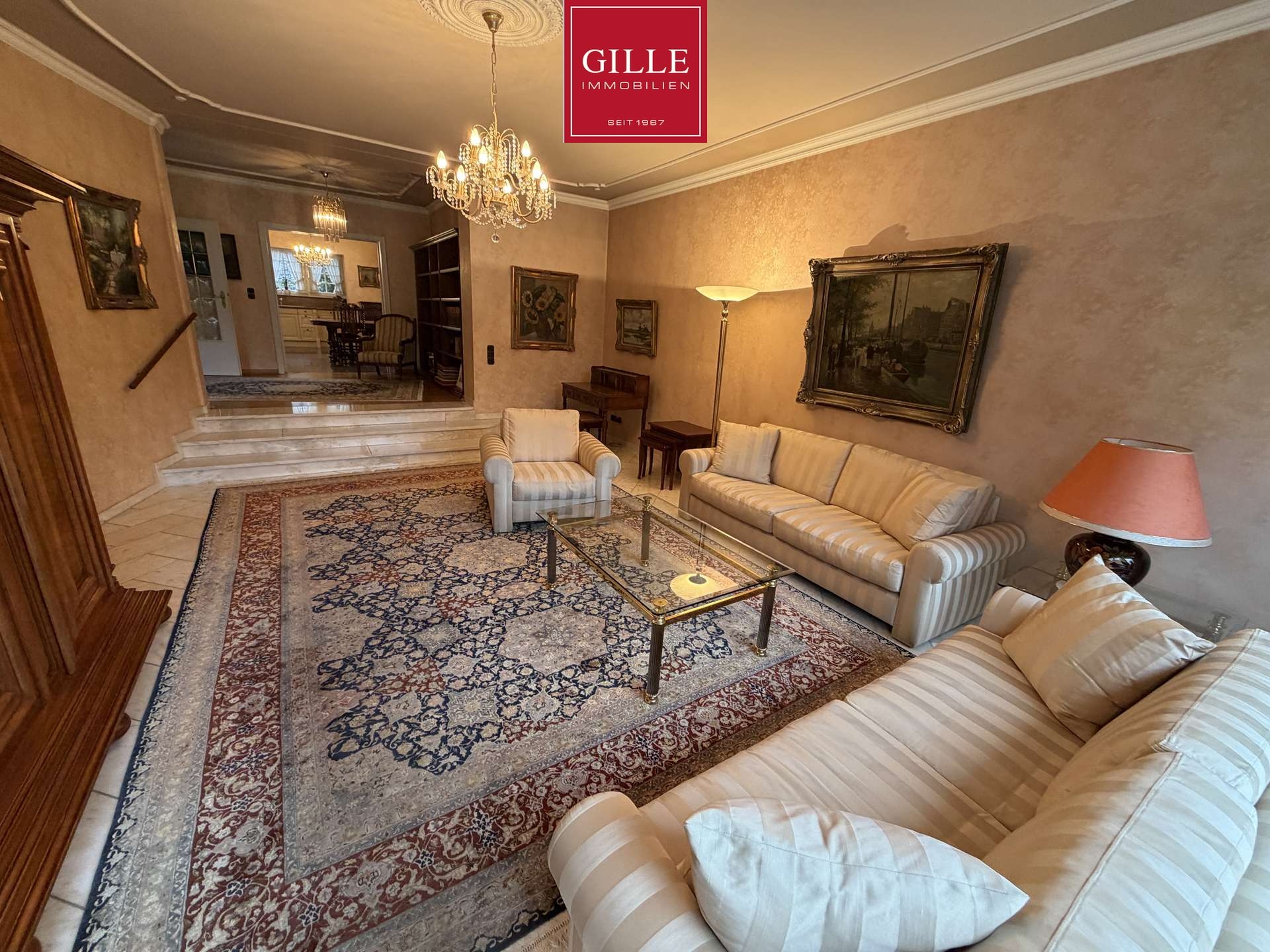 Ansicht 11 von: Große DHH in kinderfreundlicher, ruhiger Wohnlage-6 Zimmer, Einbauküche, toller Garten, Garage, frei