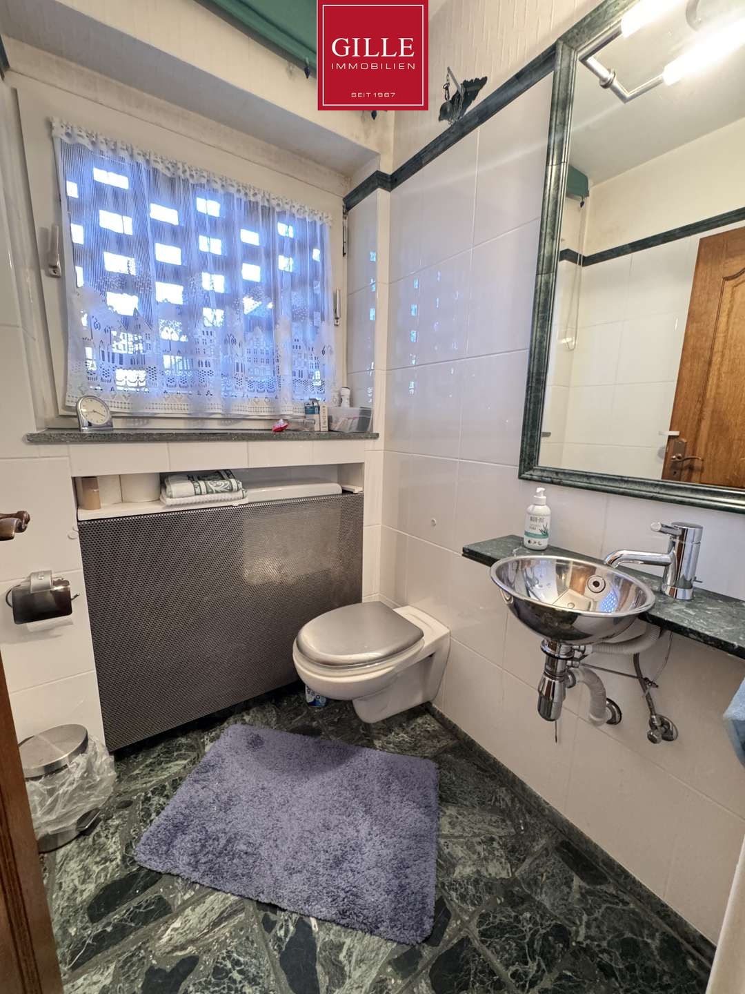 Ansicht 8 von: Exklusiv im Dreikönigenviertel – familienfreundliche Doppelhaushälfte in verkehrsberuhigter Lage