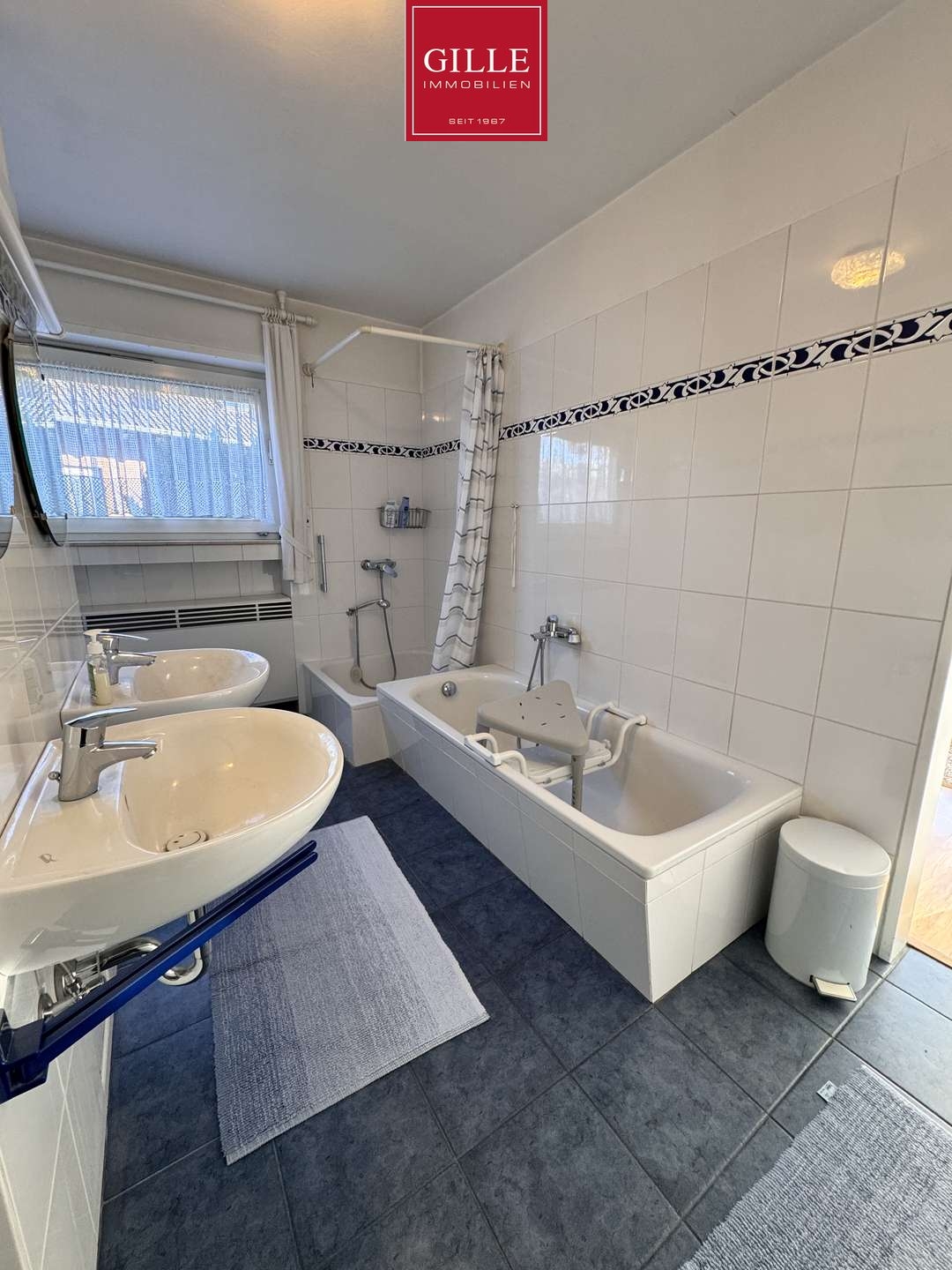 Ansicht 12 von: Exklusiv im Dreikönigenviertel – familienfreundliche Doppelhaushälfte in verkehrsberuhigter Lage