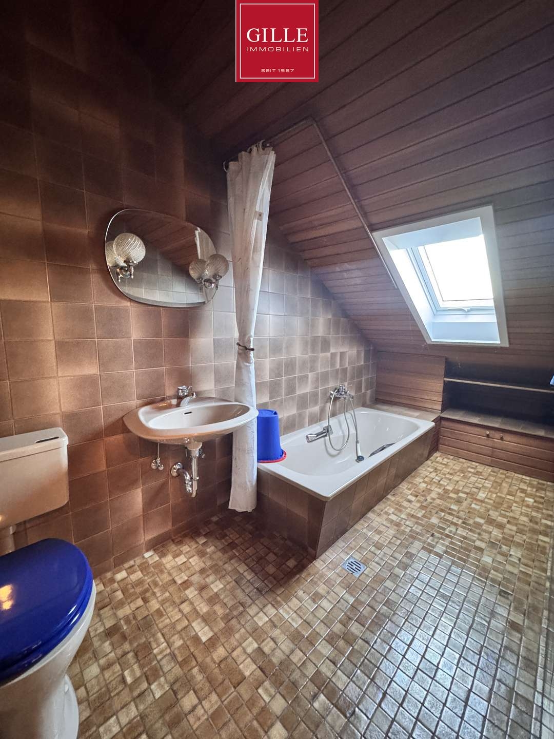 Ansicht 20 von: Exklusiv im Dreikönigenviertel – familienfreundliche Doppelhaushälfte in verkehrsberuhigter Lage