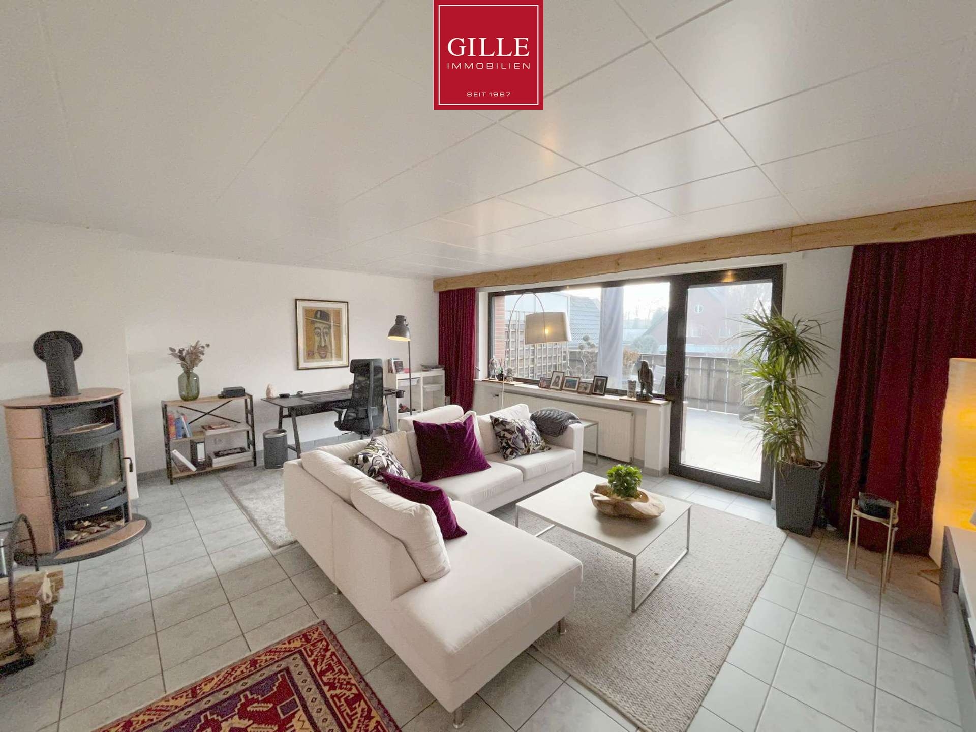 Ansicht 5 von: Charmant & Großzügig: 2-Zim.Whg mit großem Wohnraum, Dachterrasse, Duschbad Kamin & Garage in Kaarst