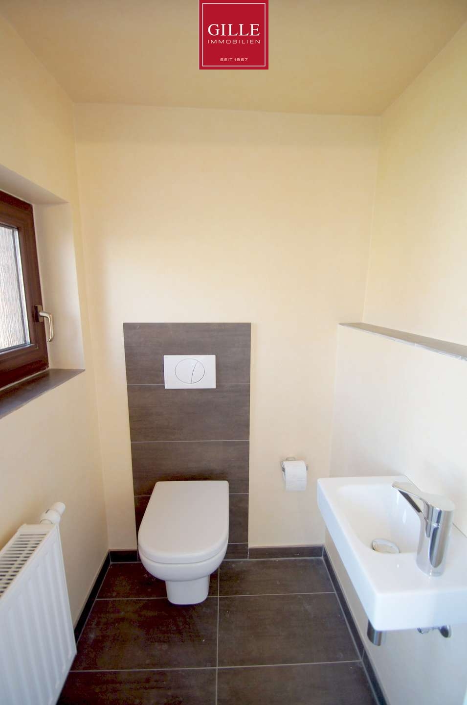 Ansicht 2 von: Selbstnutzer oder Kapitalanleger! Top vermietete Doppelhaushälfte mit 130 m² Wfl. in NE-Reuschenberg