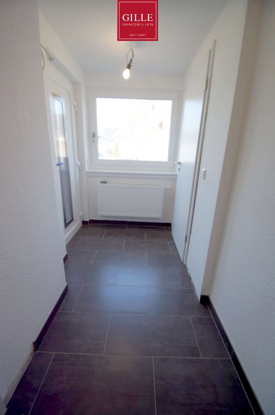 Selbstnutzer oder Kapitalanleger! Top vermietete Doppelhaushälfte mit 130 m² Wfl. in NE-Reuschenberg