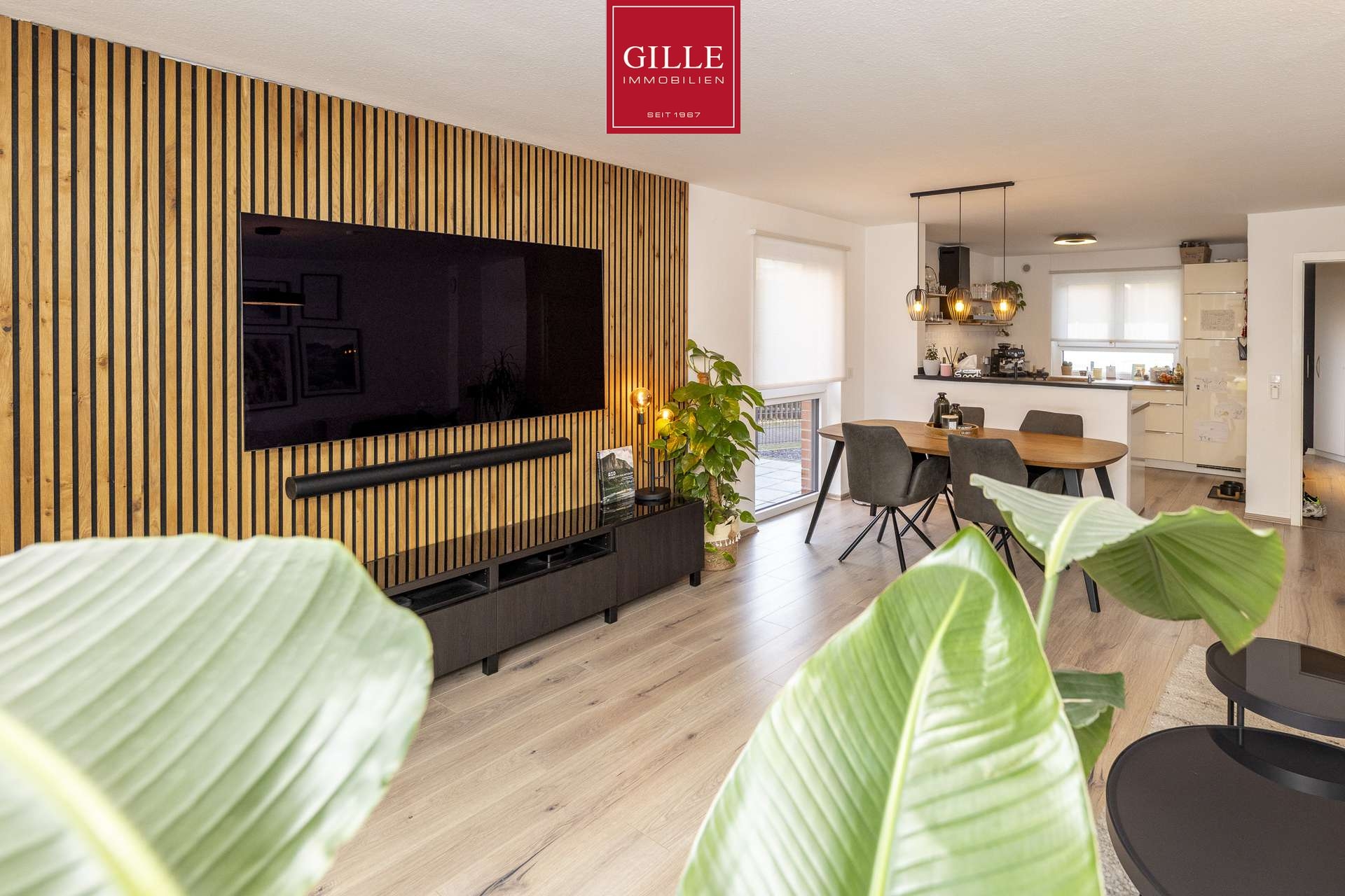 Ansicht 14 von: Modernes Reiheneckhaus mit Solar-Power & Wohn-Souterrain - Einziehen und fertig !!!