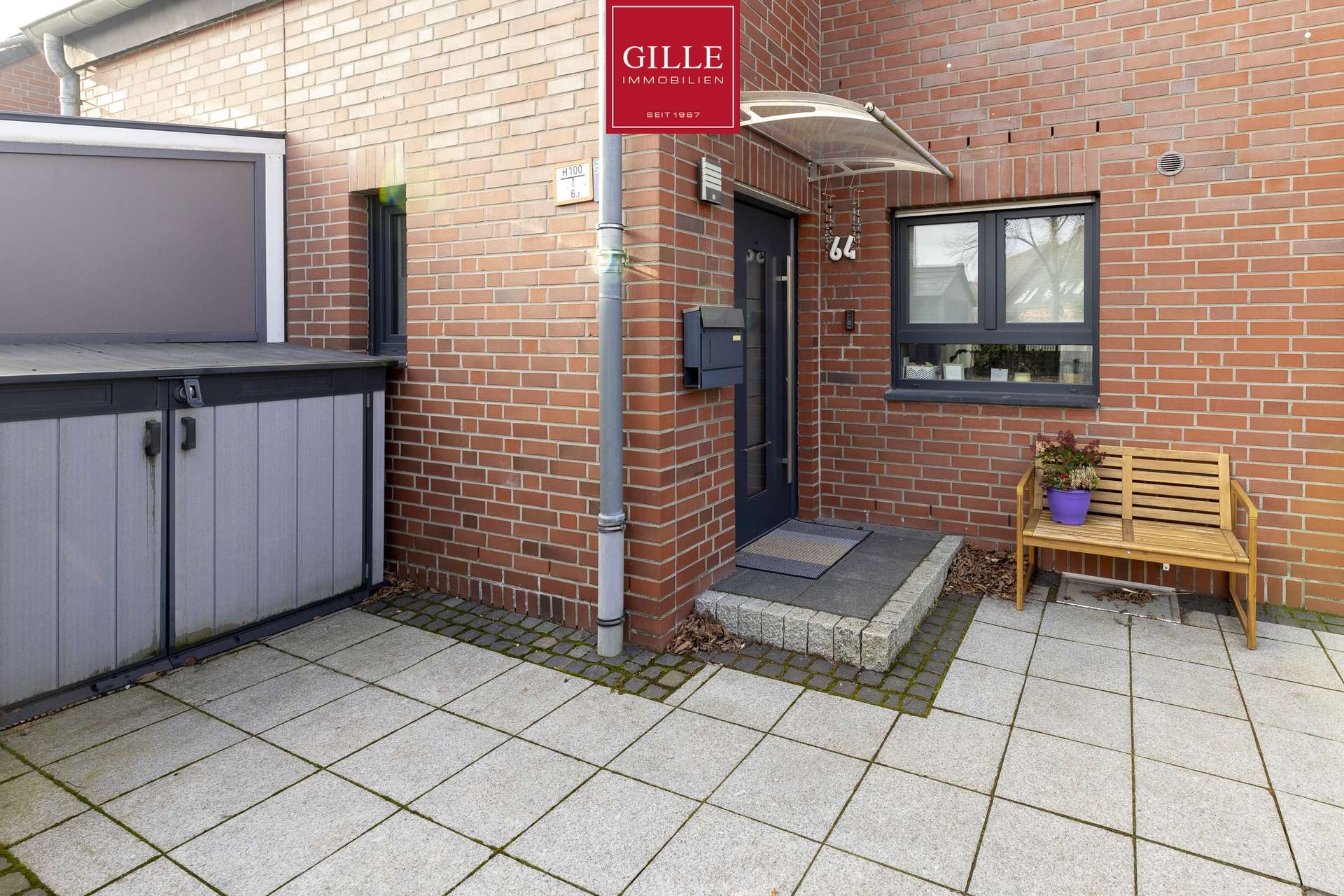 Ansicht 4 von: Modernes Reiheneckhaus mit Solar-Power & Wohn-Souterrain - Einziehen und fertig !!!