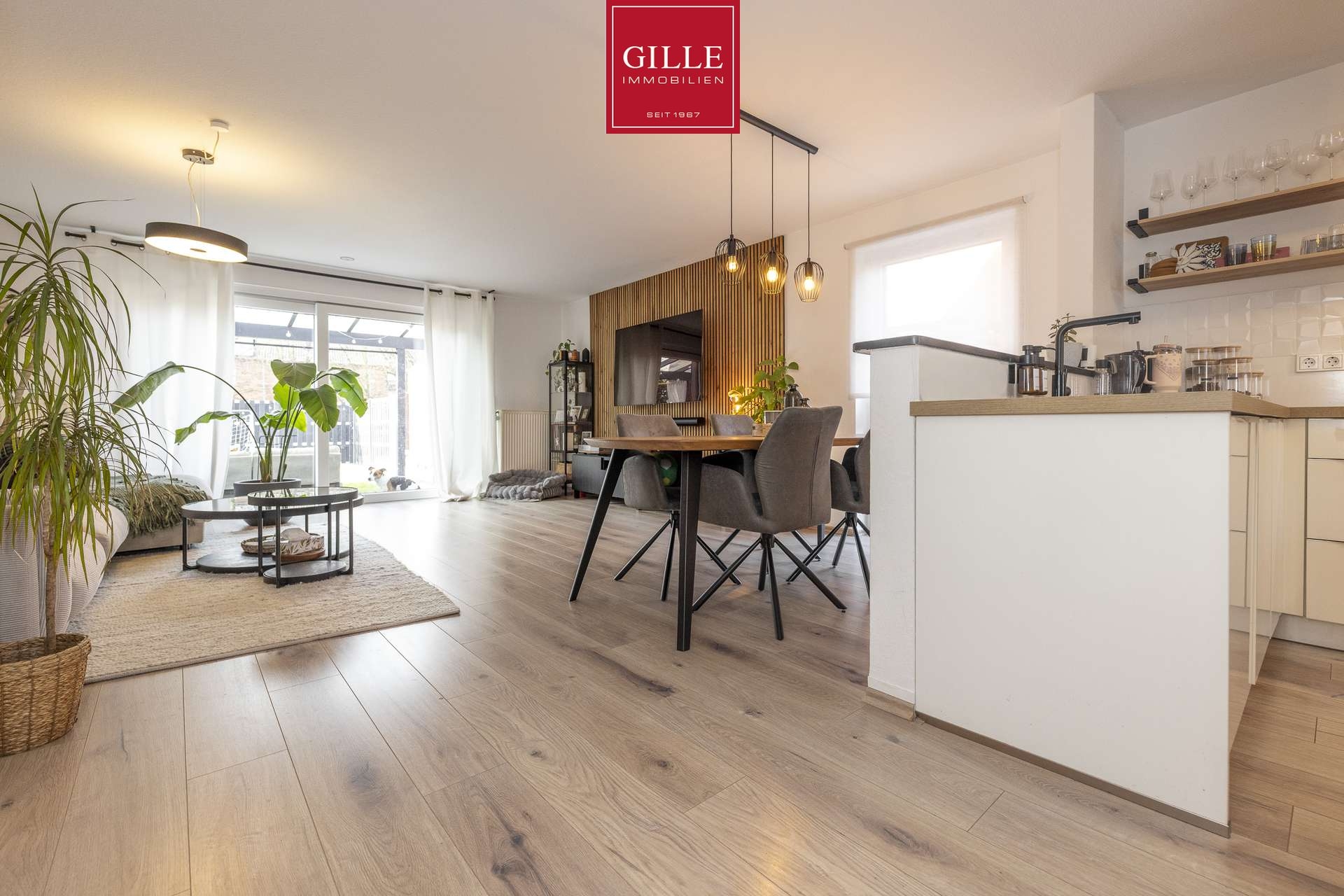 Ansicht 8 von: Modernes Reiheneckhaus mit Solar-Power & Wohn-Souterrain - Einziehen und fertig !!!