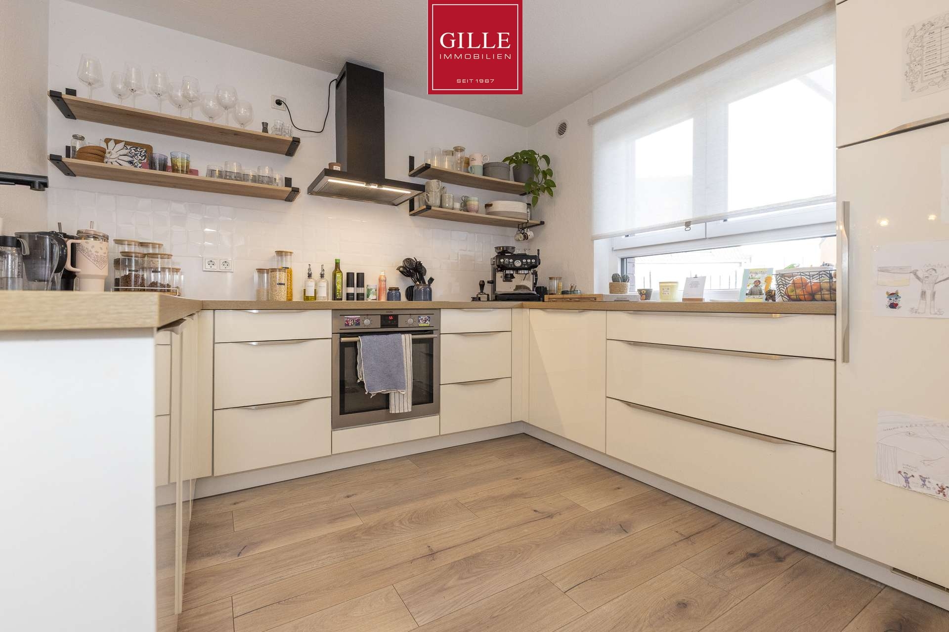 Ansicht 17 von: Modernes Reiheneckhaus mit Solar-Power & Wohn-Souterrain - Einziehen und fertig !!!