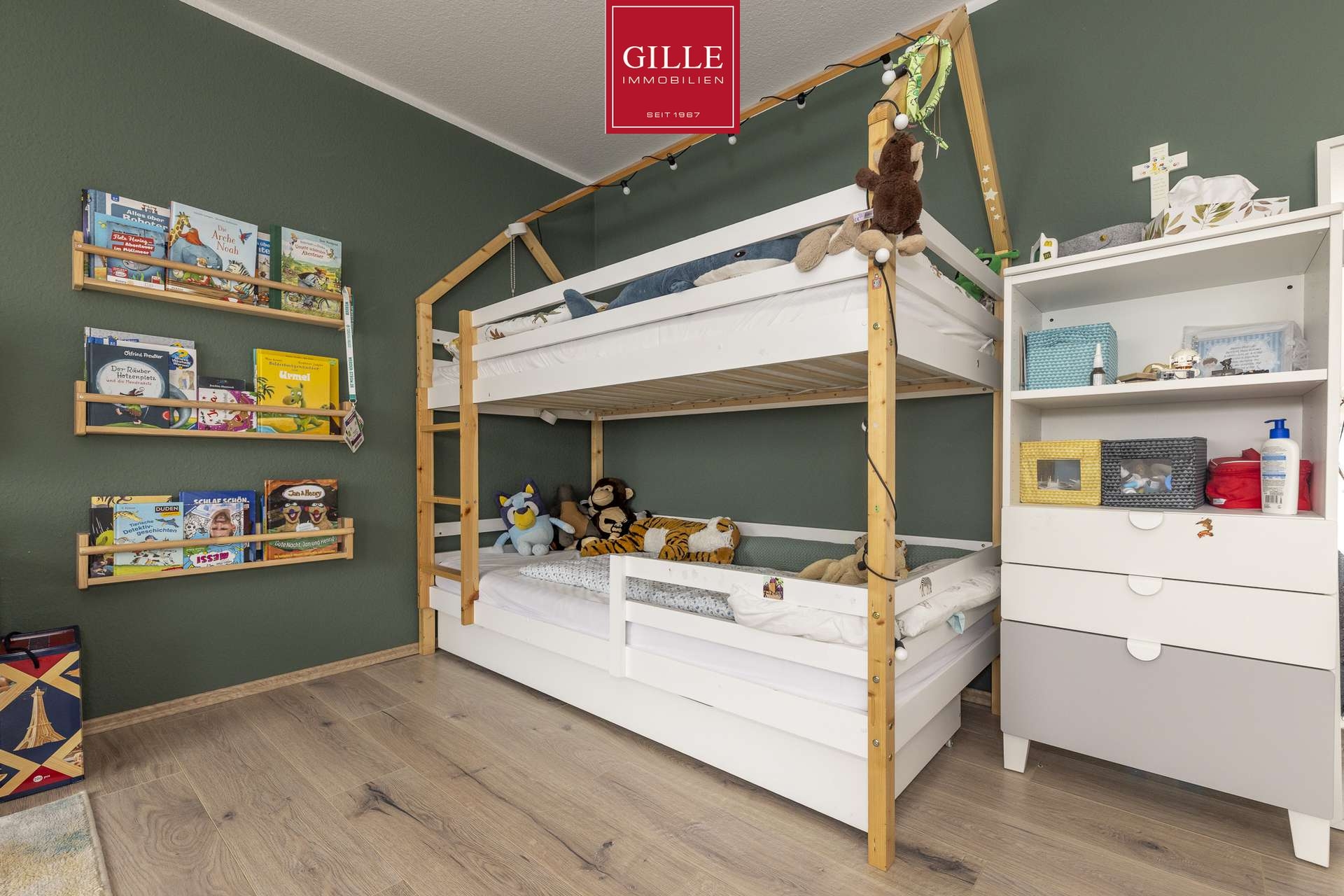 Ansicht 20 von: Modernes Reiheneckhaus mit Solar-Power & Wohn-Souterrain - Einziehen und fertig !!!