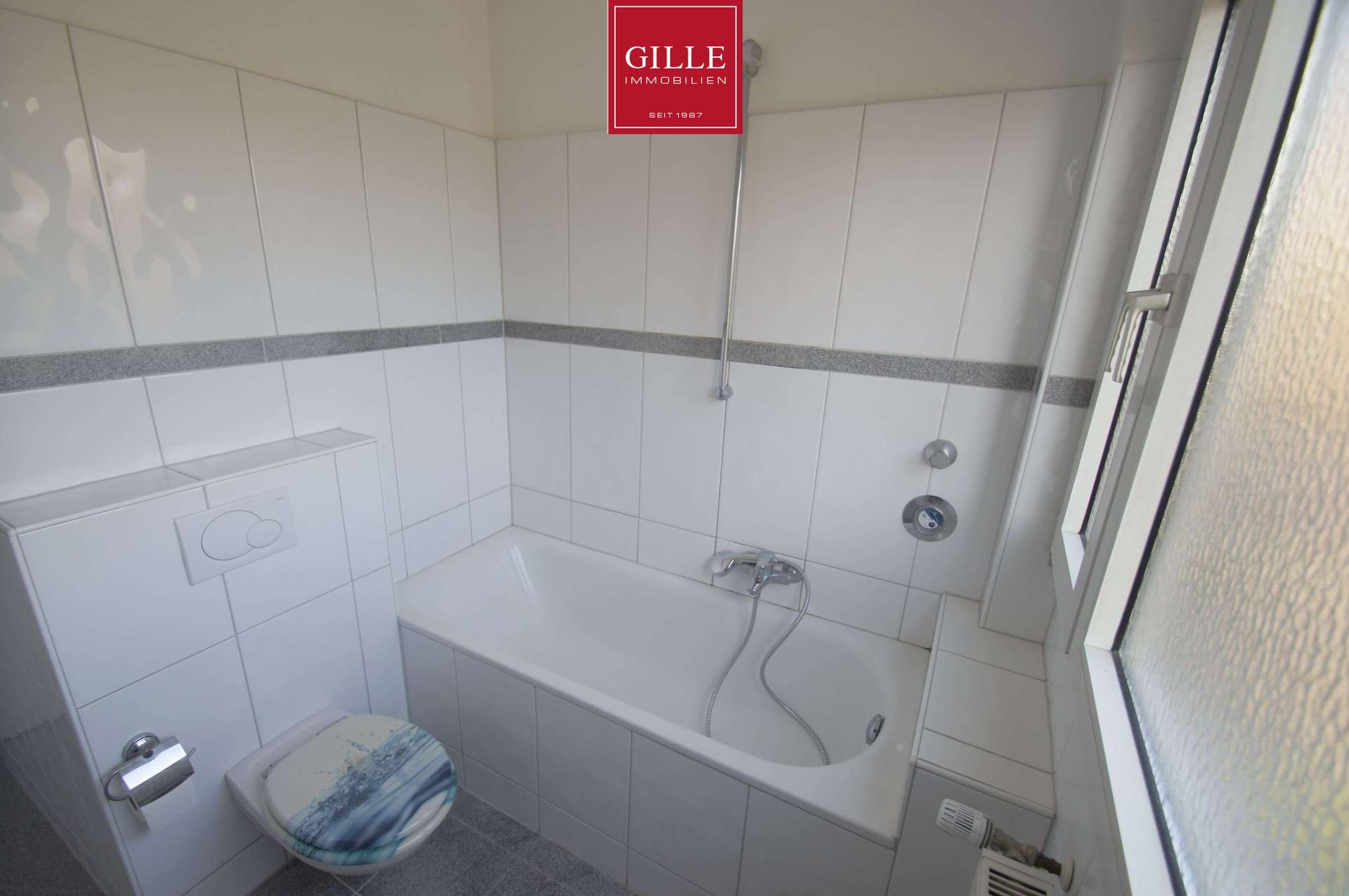 Ansicht 14 von: Neuss-Reuschenberg: Helle u. großzügige 3-Zim.-Whg mit Tageslichtbad, EBK u. Terrasse