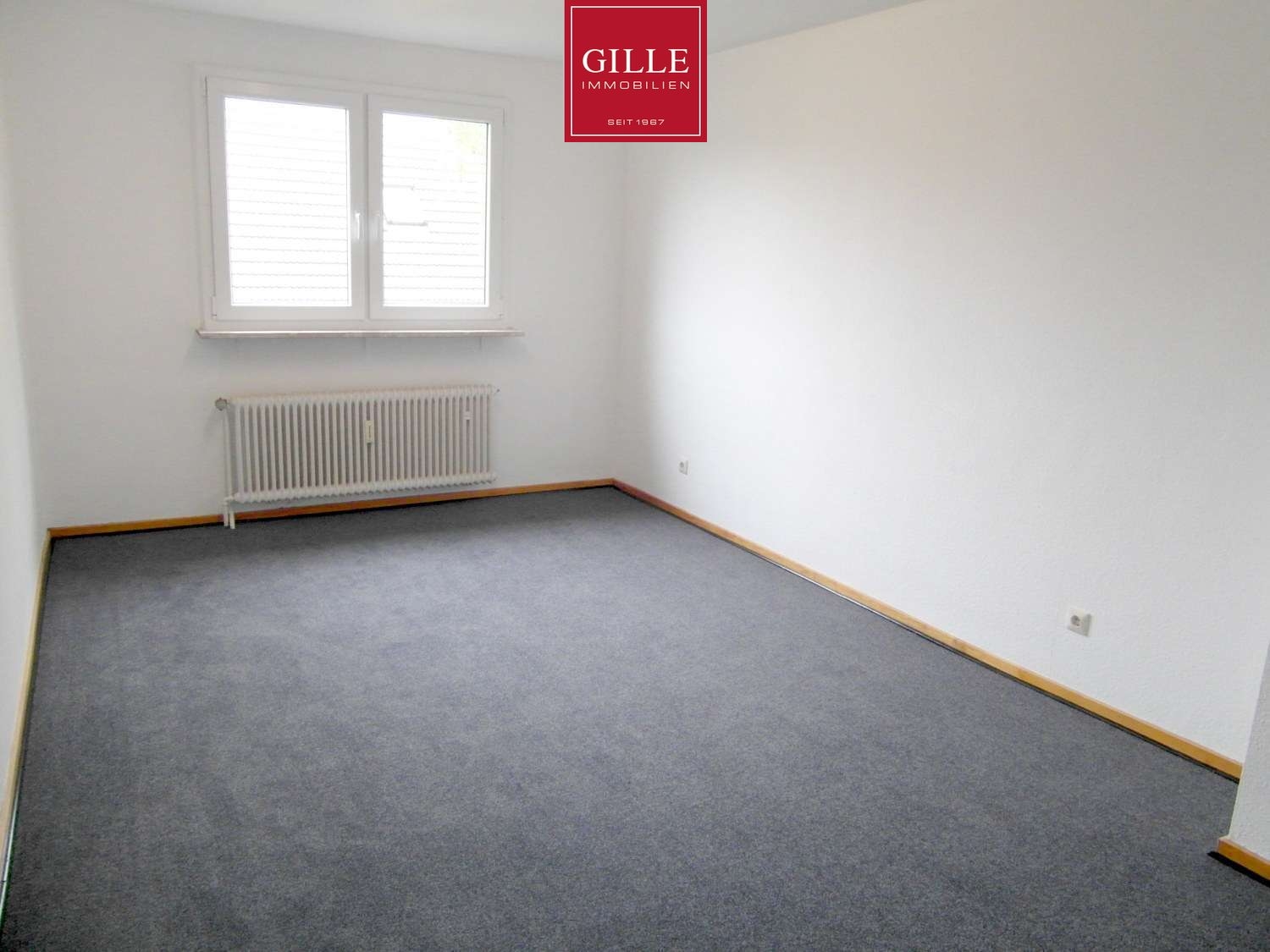 Ansicht 9 von: Neuss-Reuschenberg: Helle u. großzügige 3-Zim.-Whg mit Tageslichtbad, EBK u. Terrasse