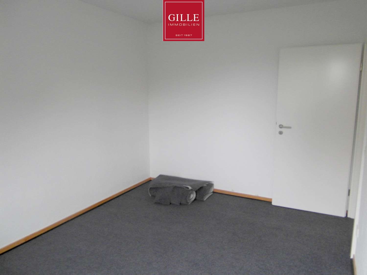 Ansicht 12 von: Neuss-Reuschenberg: Helle u. großzügige 3-Zim.-Whg mit Tageslichtbad, EBK u. Terrasse