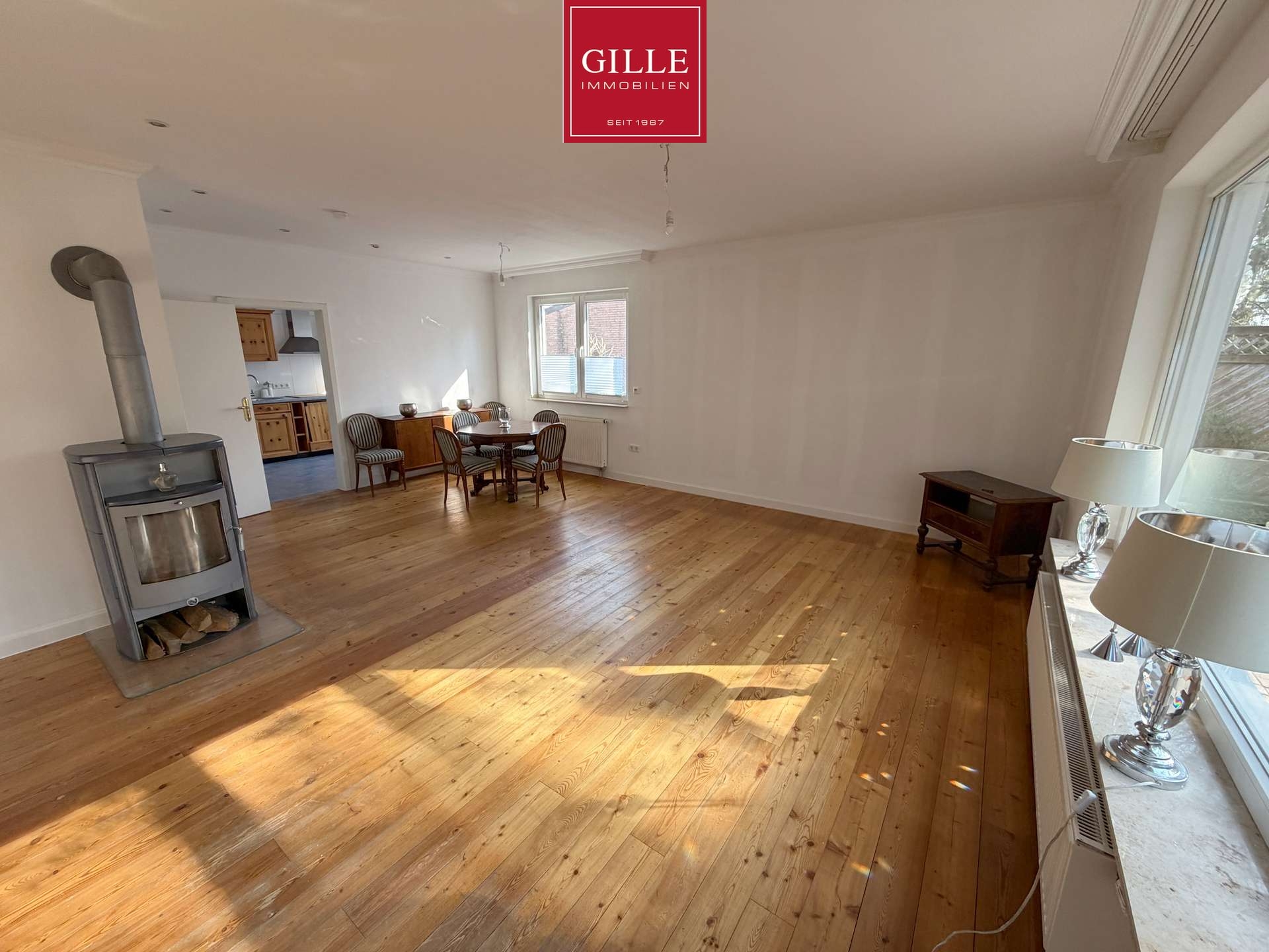 Ansicht 13 von: Neuss-Hoisten: Einmalige Gelegenheit, freistehendes 1-Familienhaus aus 2006 mit Gewerbehalle