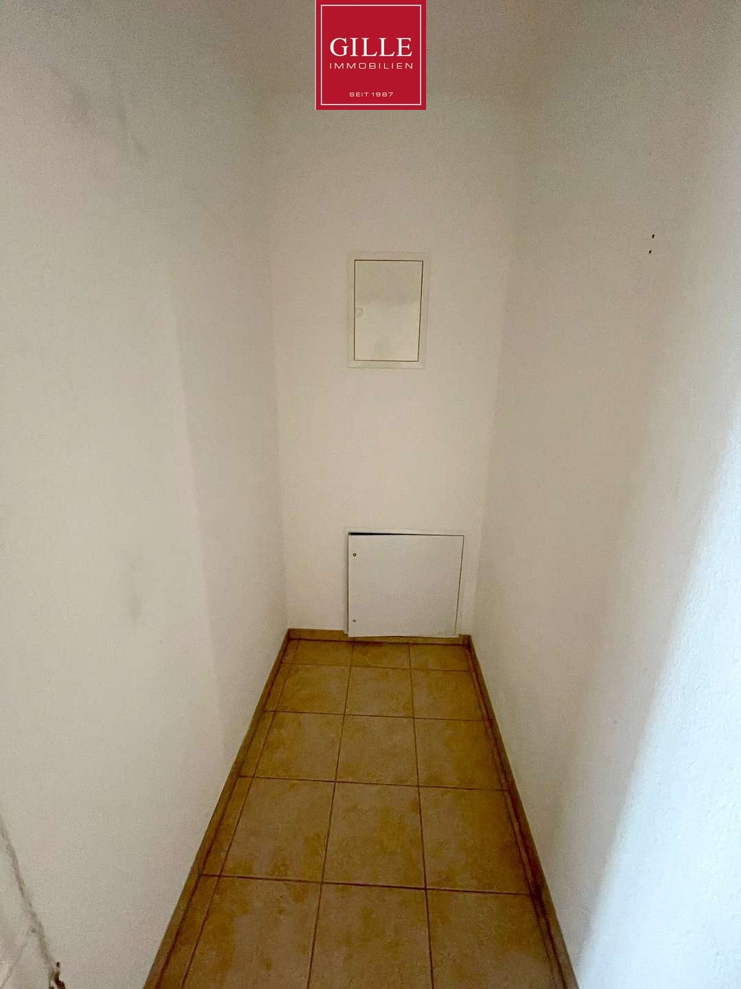 Ansicht 7 von: Reserviert! Barrierefreie 3-Zimmerwohnung mit 2 Bädern, EBK, Loggia, Aufzug und 2 TG-Stellplätzen