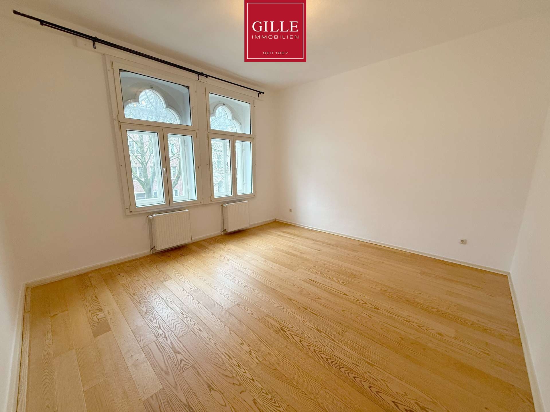 Ansicht 17 von: Charmante 2,5-Zimmer-Altbauwohnung mit Balkon, EBK und Tageslichtbad in der Neusser-Innenstadt