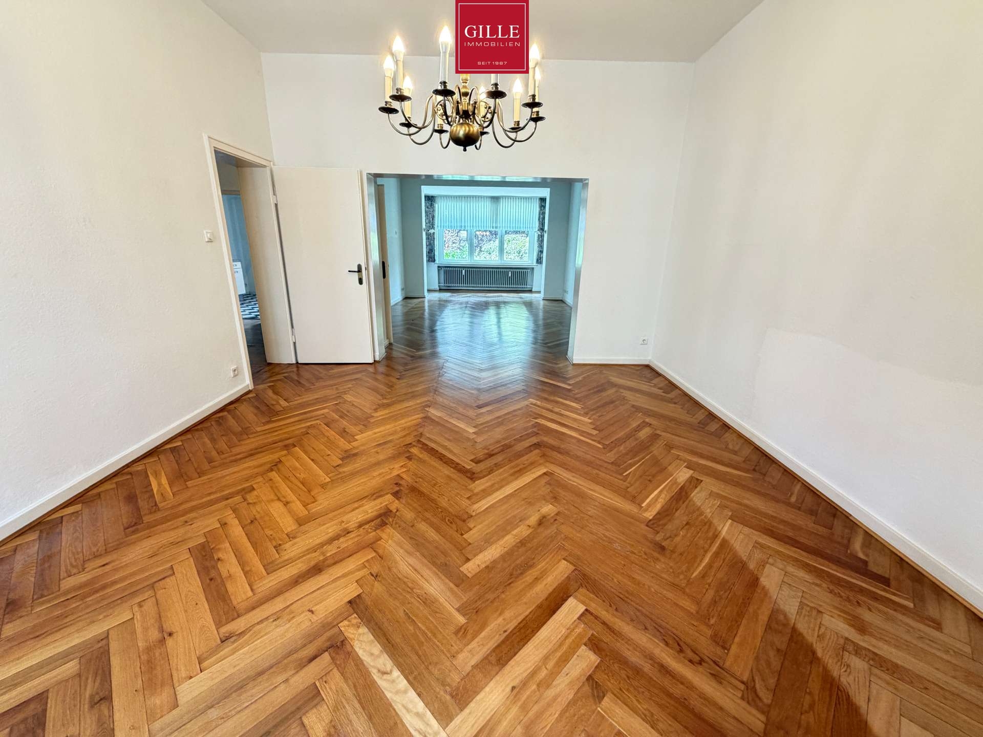 Ansicht 7 von: Neuss-Innenstadt: Großzügiges Stadthaus als Einfamilienhaus mit Einliegerwohnung und Garage