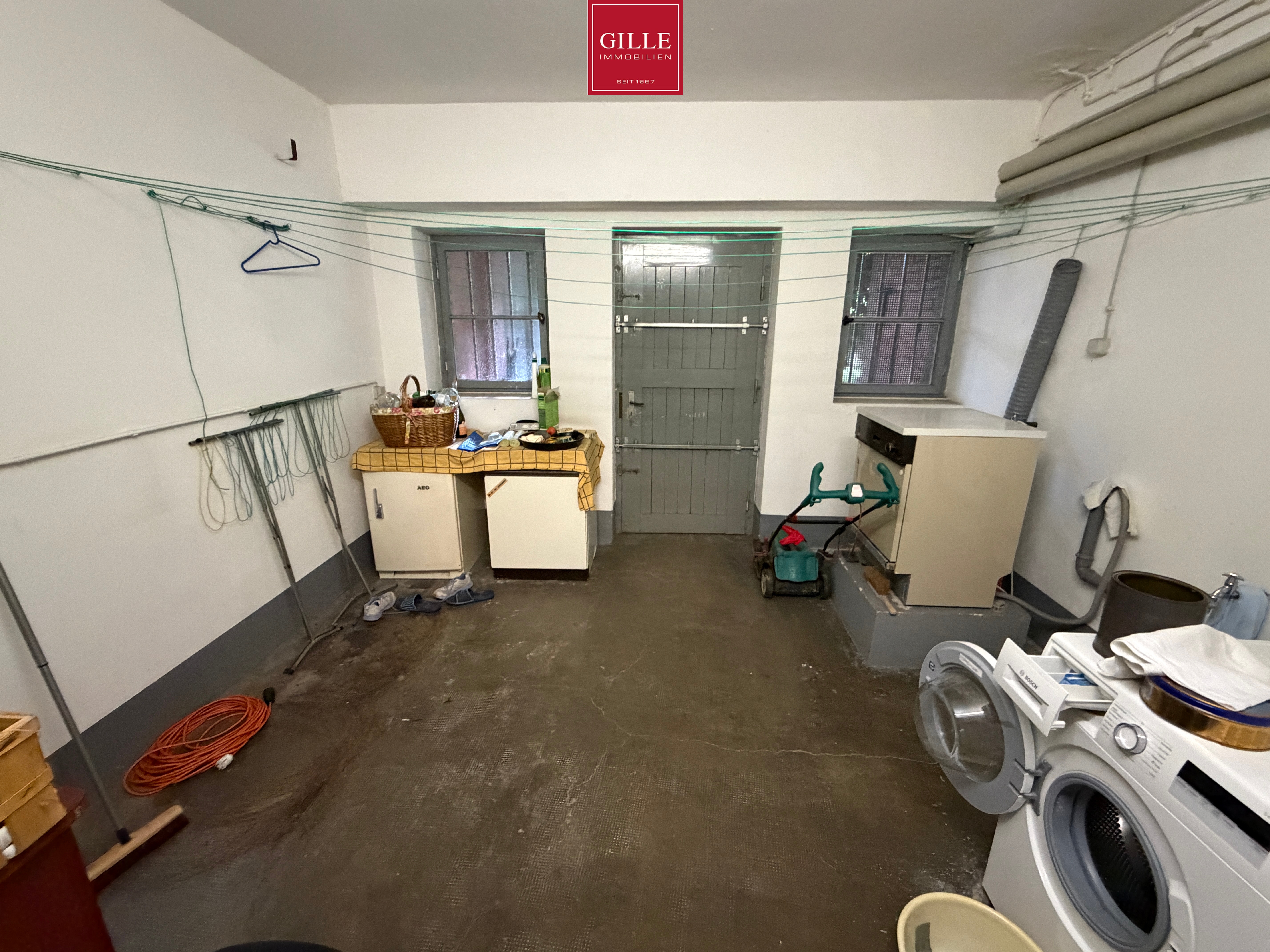 Ansicht 19 von: Neuss-Innenstadt: Großzügiges Stadthaus als Einfamilienhaus mit Einliegerwohnung und Garage