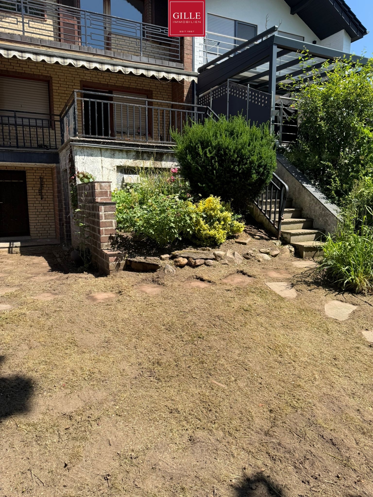 Ansicht 7 von: Reserviert! Reihenhaus mit Garage und großem Potenzial in ruhiger Lage von Neuss-Rosellen