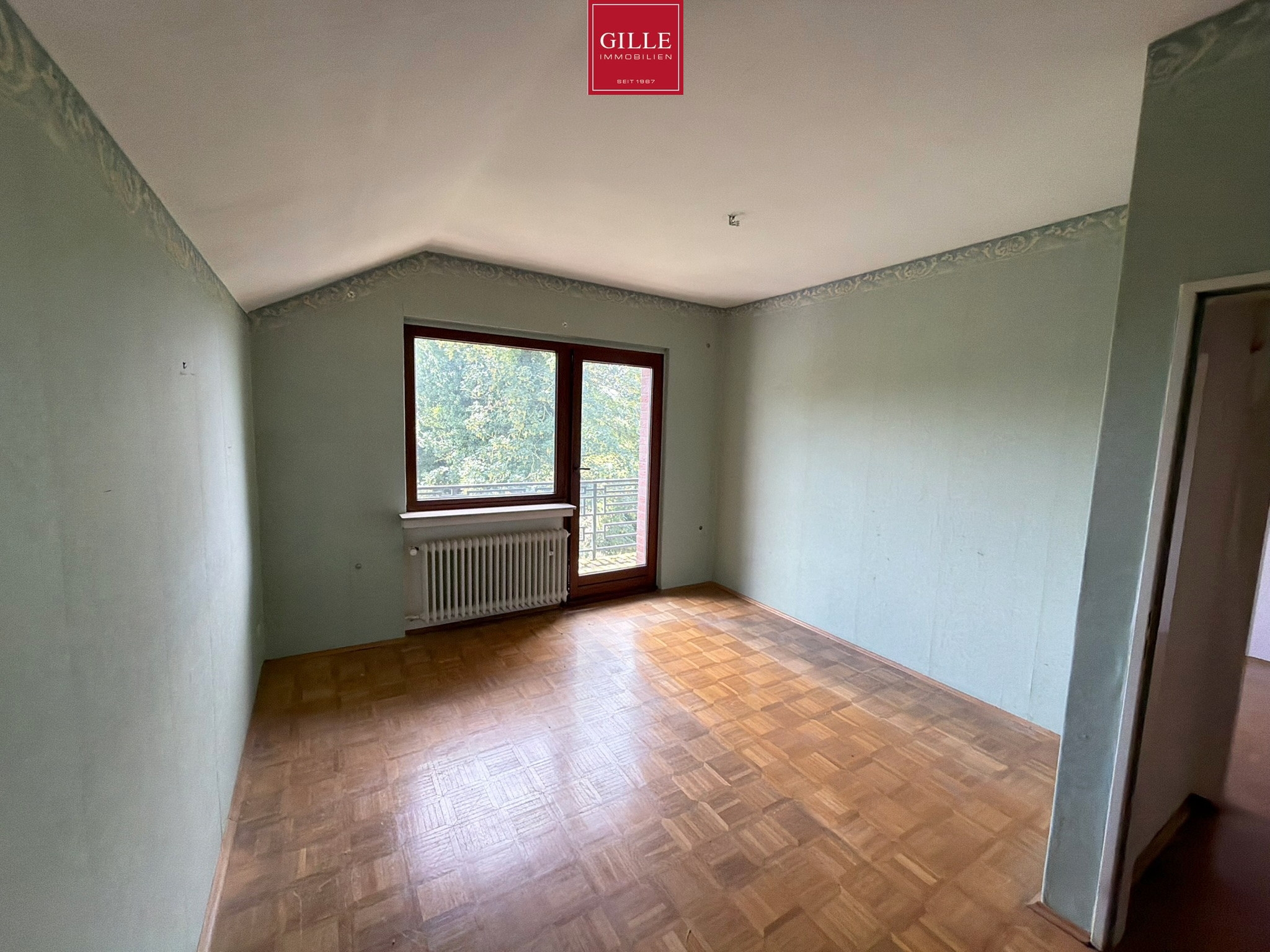 Ansicht 3 von: Reserviert! Reihenhaus mit Garage und großem Potenzial in ruhiger Lage von Neuss-Rosellen