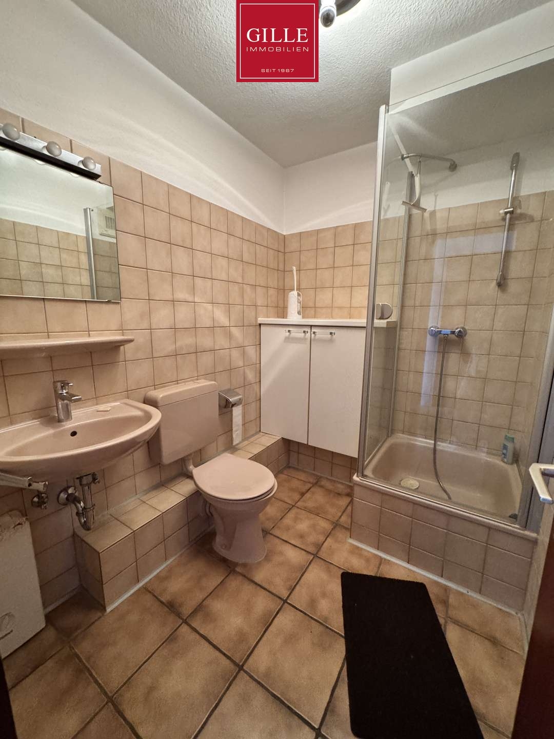 Ansicht 7 von: Exklusive Lage am Rhein – Gepflegte 2-Zimmer-Wohnung mit Balkon und Stellplatz