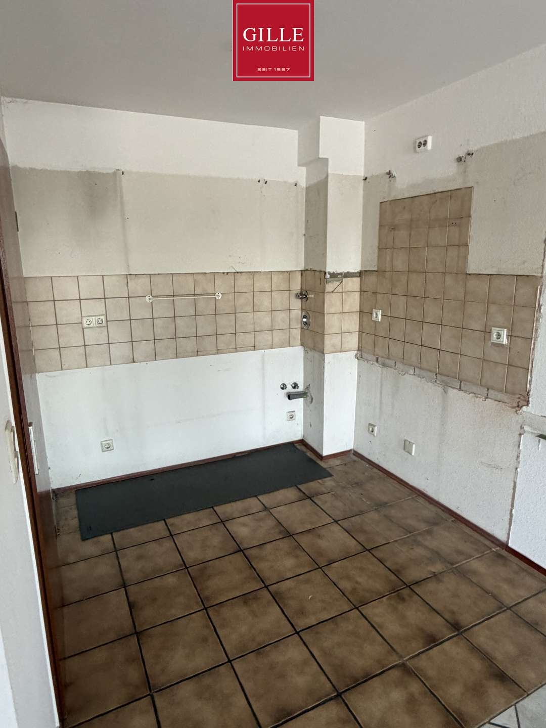 Ansicht 5 von: Exklusive Lage am Rhein – Gepflegte 2-Zimmer-Wohnung mit Balkon und Stellplatz