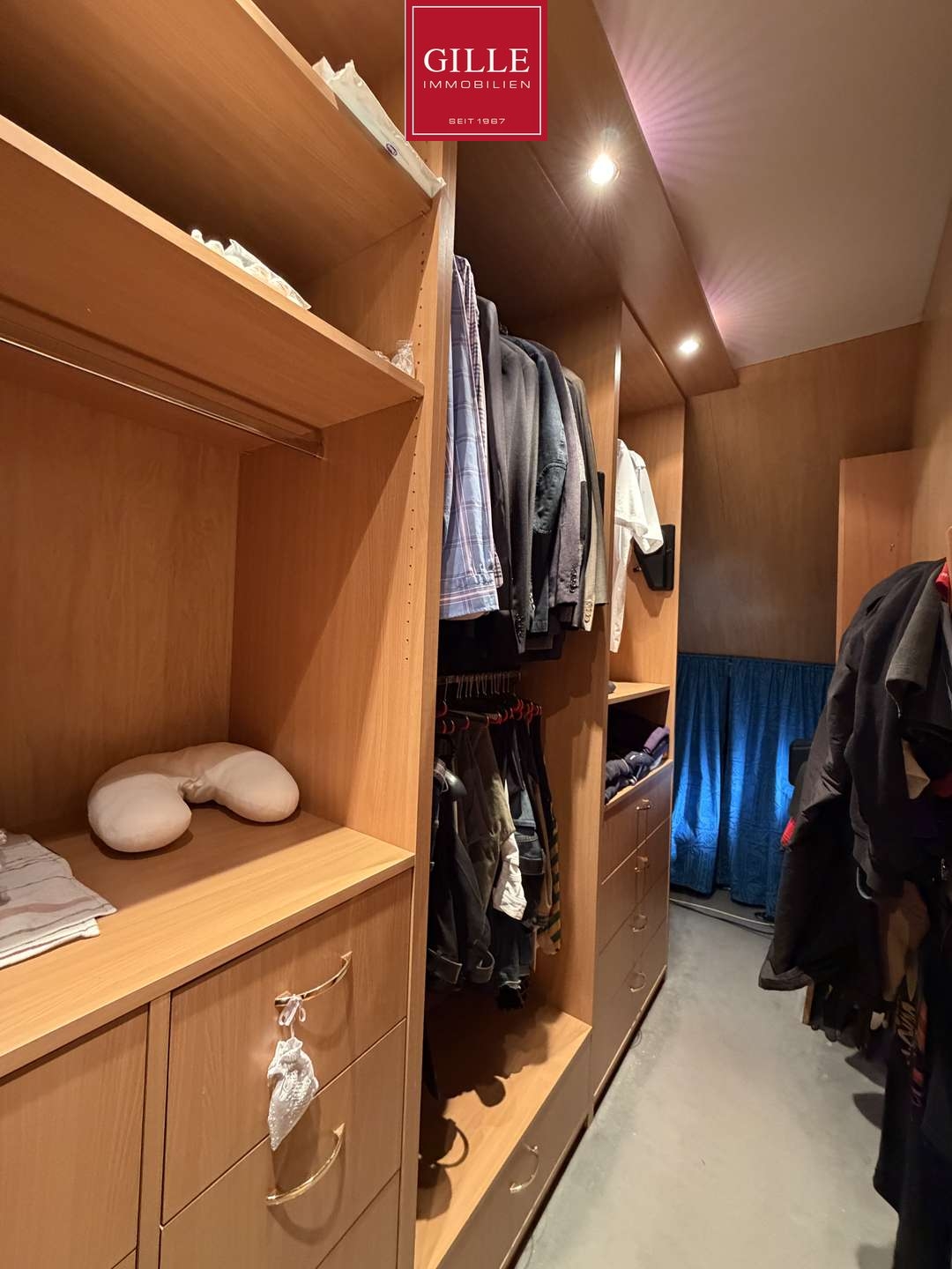 Ansicht 18 von: Sehr gepflegte DHH- mit Wintergarten, Sauna und Kamin und Garage in Neuss-Holzheim zu verkaufen