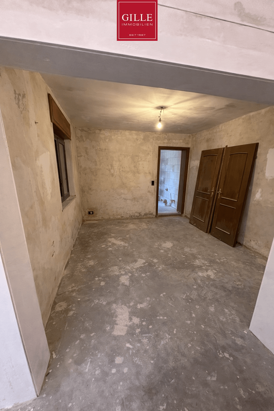Ansicht 3 von: Bungalow mit Innenhof,  Wärmepumpe und jeder Menge Potenzial - verwirklichen Sie Ihren Wohntraum