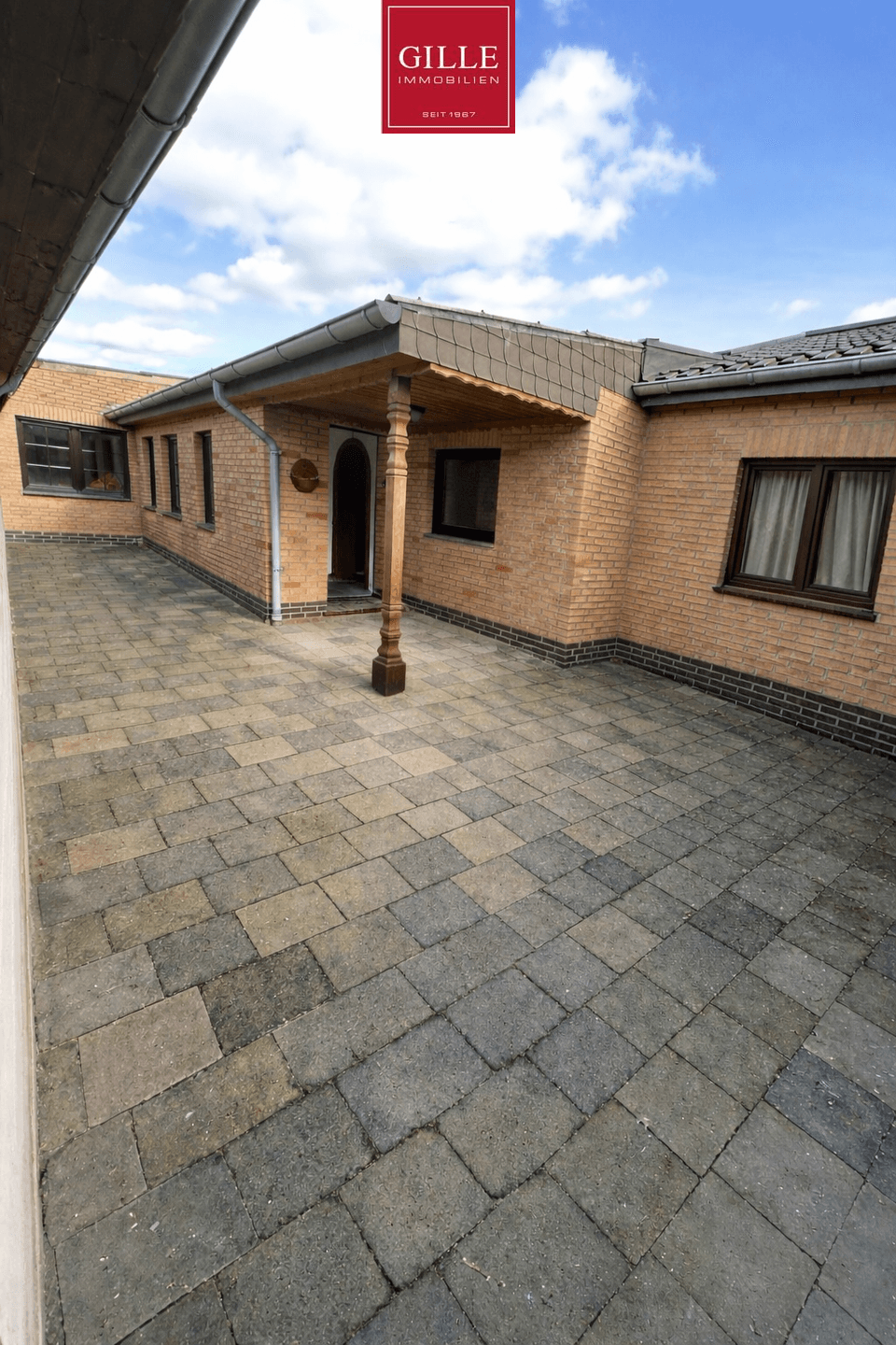 Bungalow mit Innenhof,  Wärmepumpe und jeder Menge Potenzial - verwirklichen Sie Ihren Wohntraum