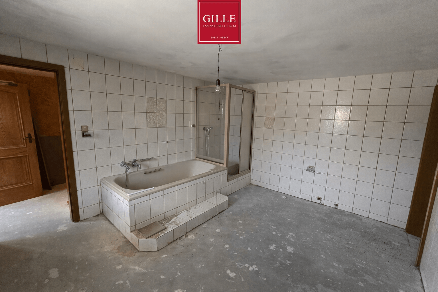 Ansicht 6 von: Bungalow mit Innenhof,  Wärmepumpe und jeder Menge Potenzial - verwirklichen Sie Ihren Wohntraum