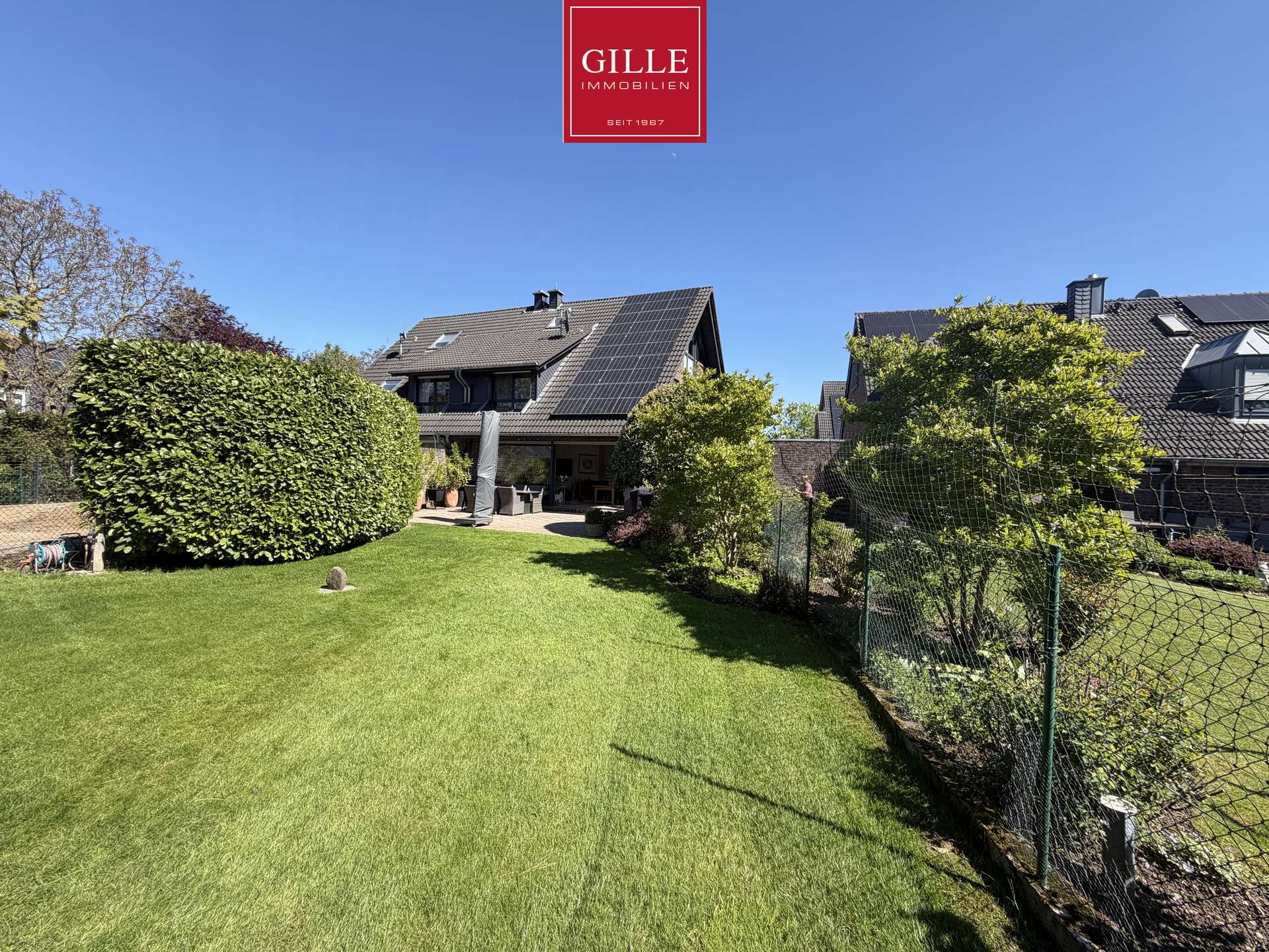 Sehr großes 1-Familienhaus mit schönem Garten, Garage u. sehr guter energetischer Qualität