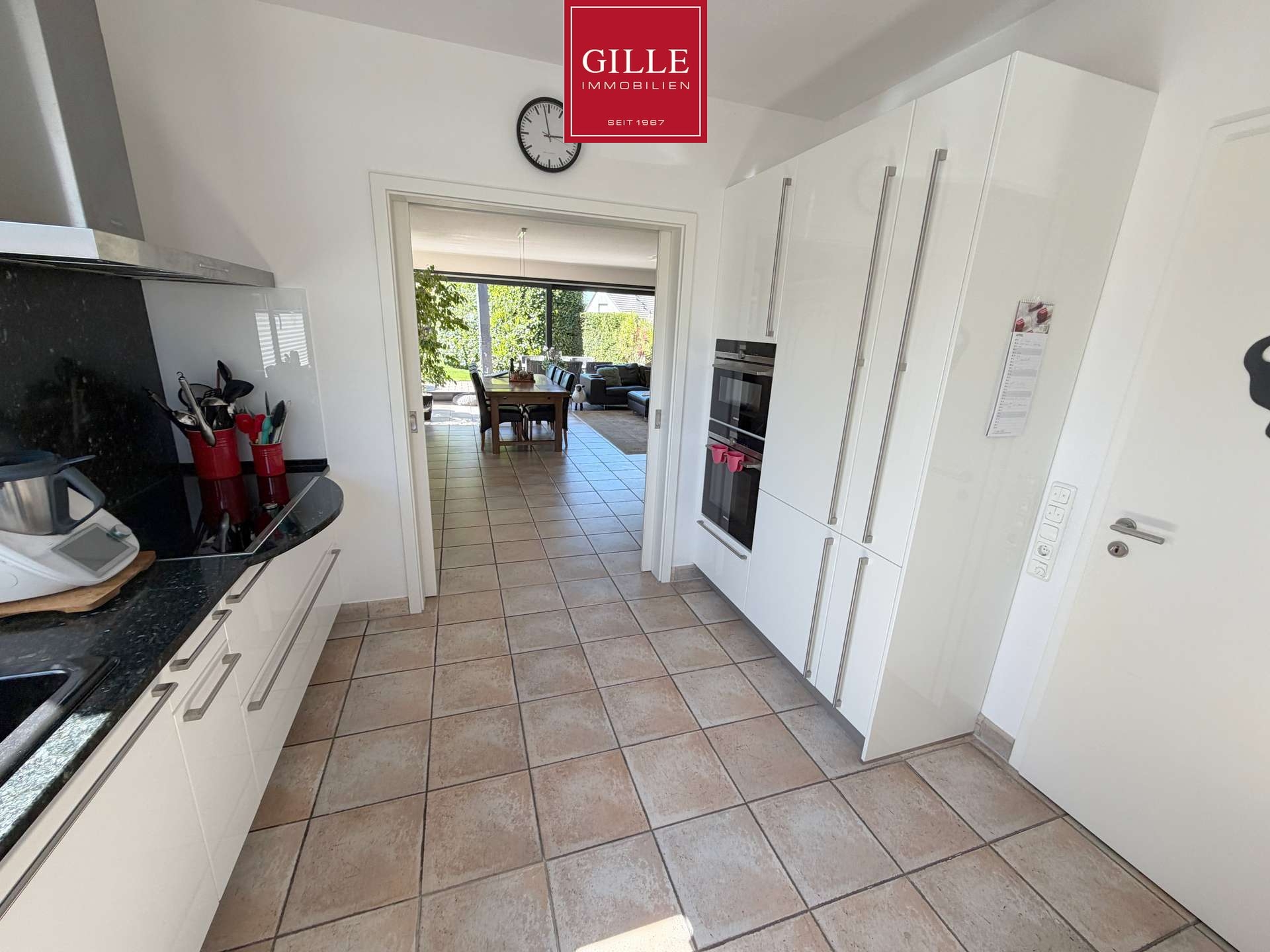 Ansicht 7 von: Sehr großes 1-Familienhaus mit schönem Garten, Garage u. sehr guter energetischer Qualität