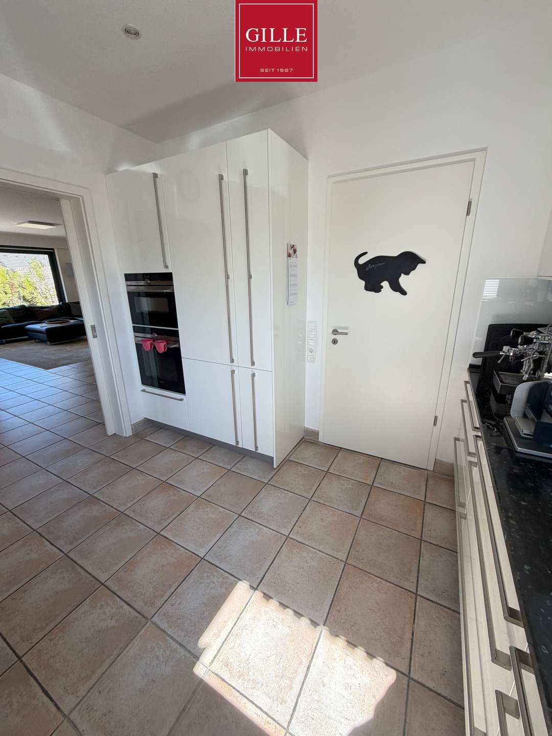 Ansicht 6 von: Sehr großes 1-Familienhaus mit schönem Garten, Garage u. sehr guter energetischer Qualität