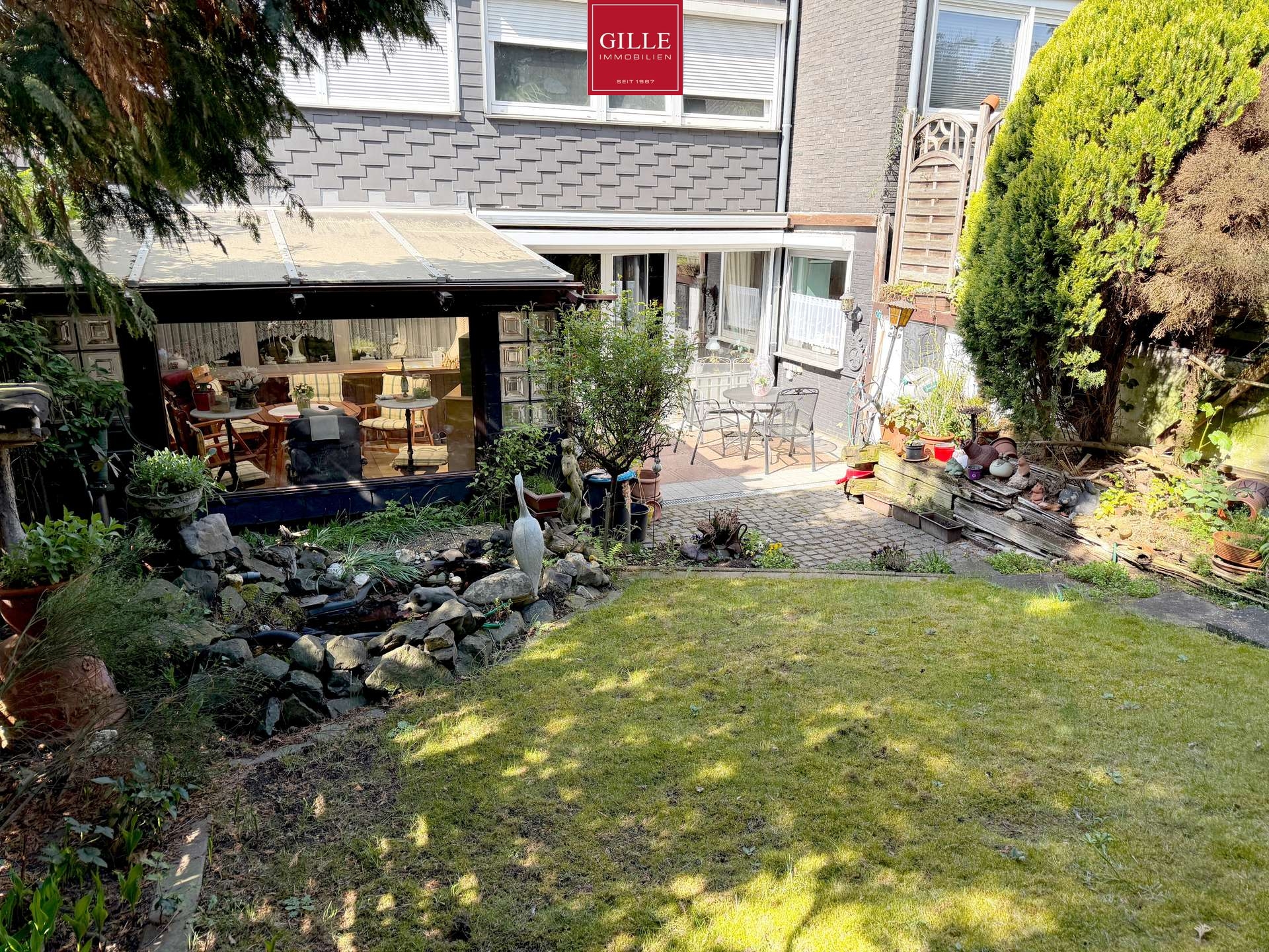 Ansicht 18 von: Ihr grünes Zuhause im Lukasviertel–Gepflegte 2-Zim. Whg mit Wintergarten, schönem Garten u. Duschbad