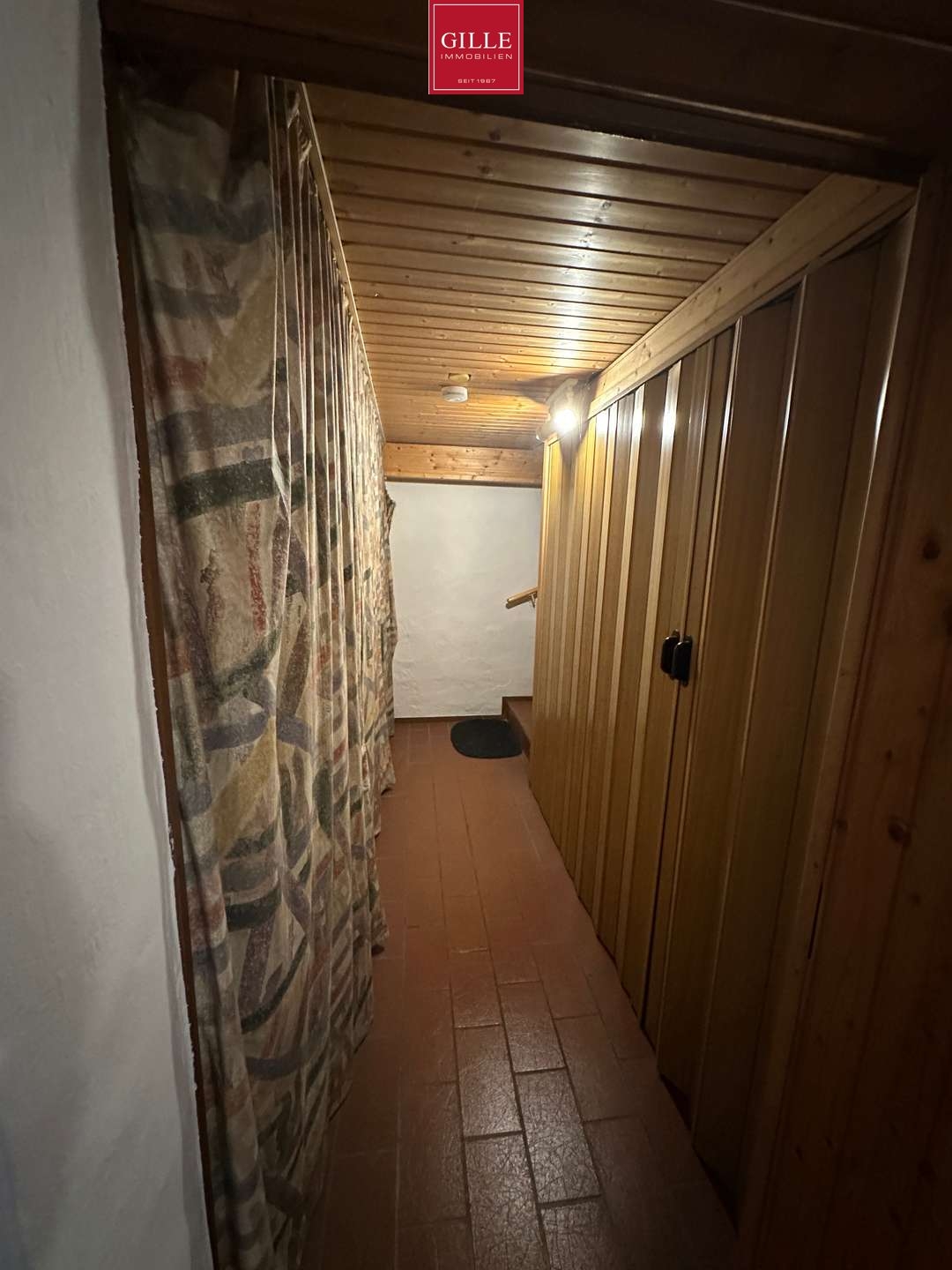 Ansicht 17 von: Zwei Wohneinheiten, viele Möglichkeiten- gepflegtes Zweifamilienhaus mit Garten und zwei Garagen