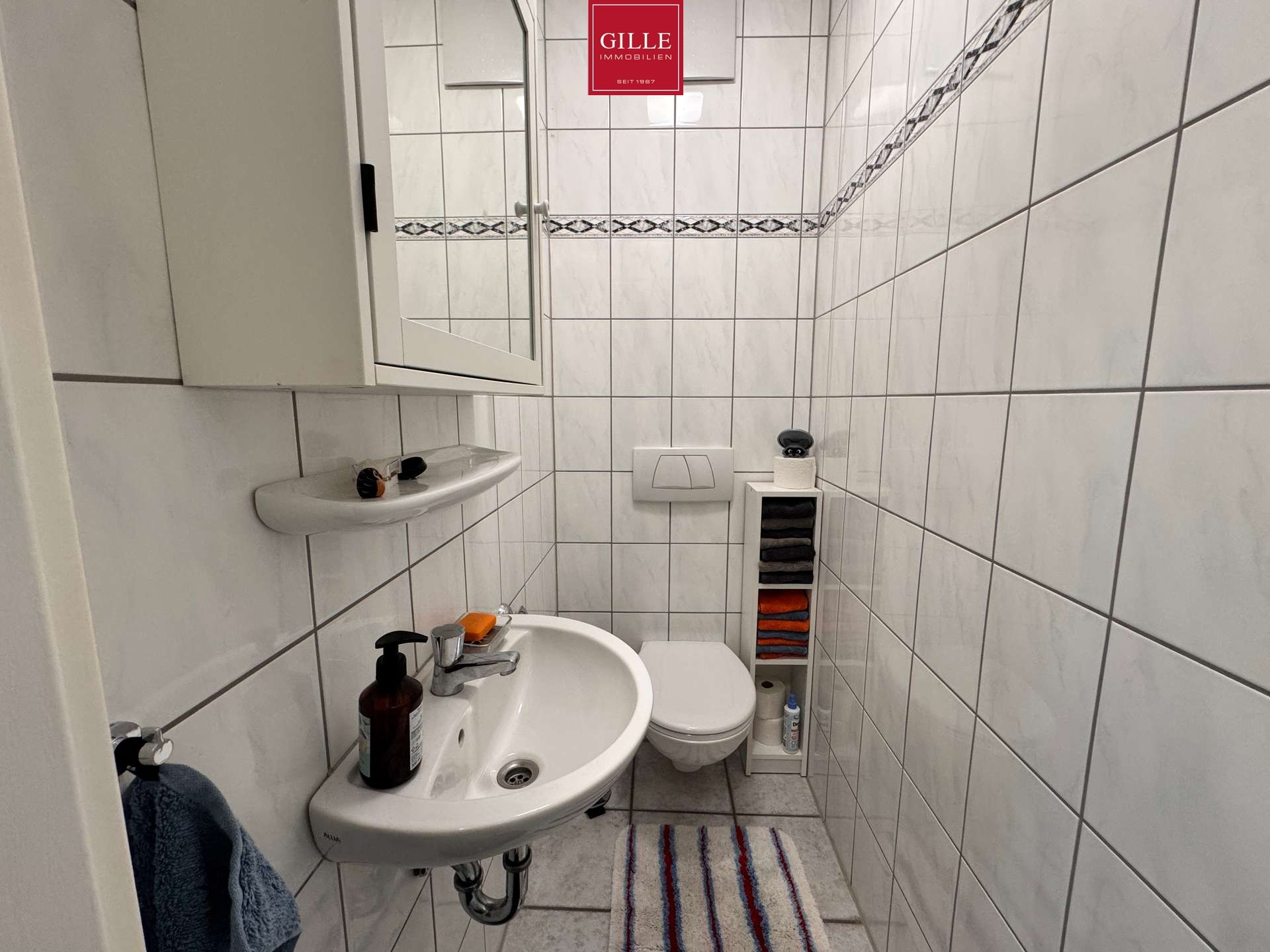 Ansicht 13 von: Sofort Verfügbar - Helle Maisonette-Wohnung mit Galerie, Balkon und zwei Stellplätzen
