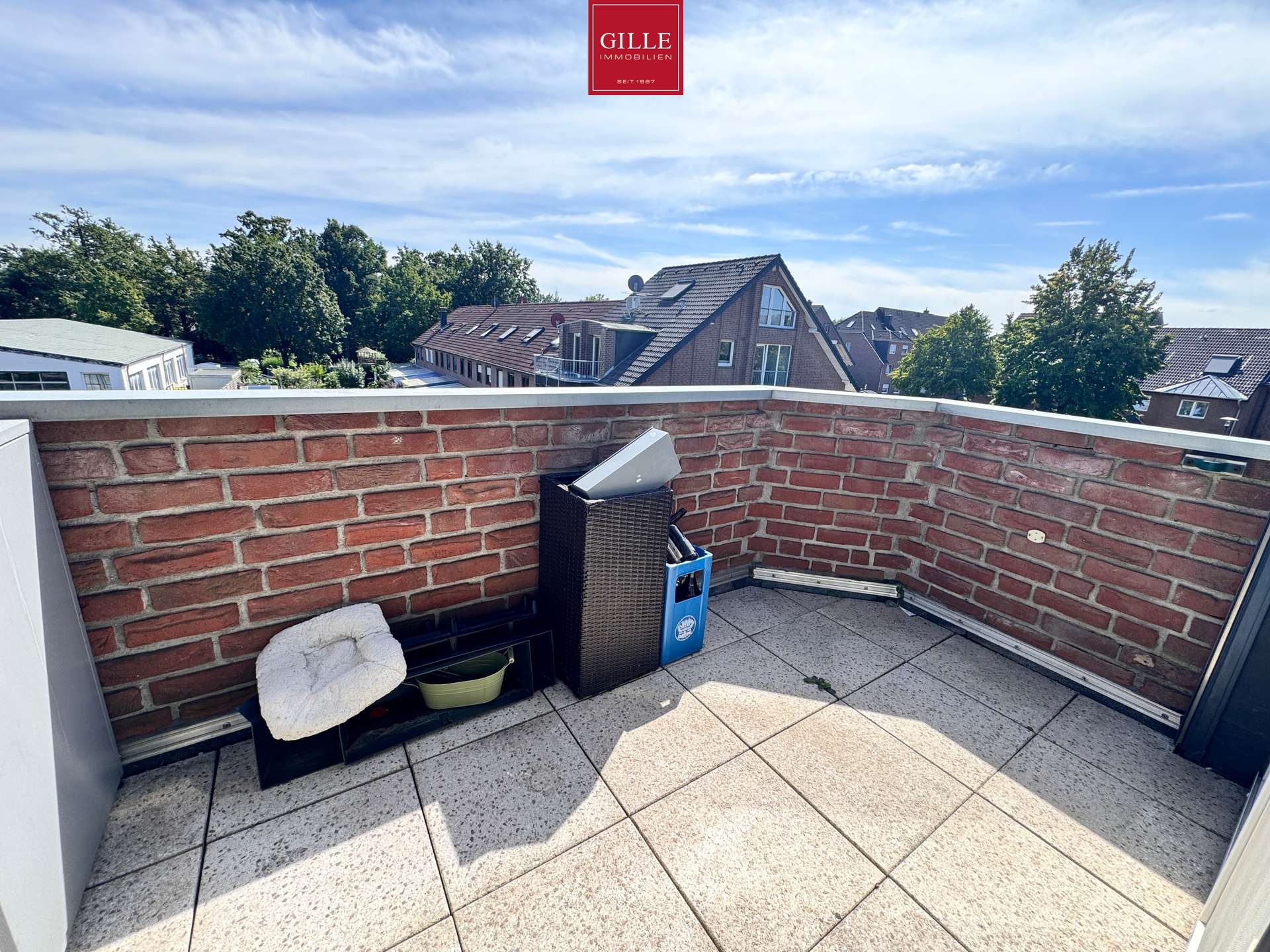 Ansicht 2 von: Gepflegte Maisonettewohnung mit Balkon, Markise, Garage und sofortiger Verfügbarkeit